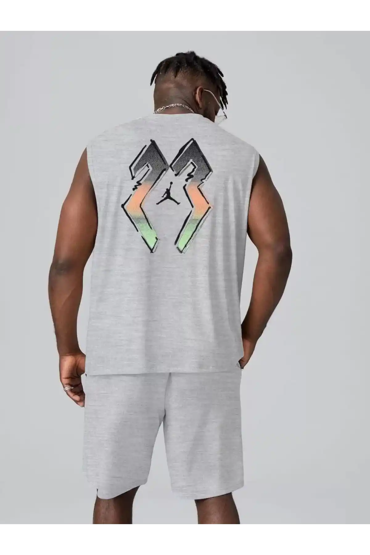 Erkek Sırt Baskılı Sıfır Kol İkili Şort Takım - Gri