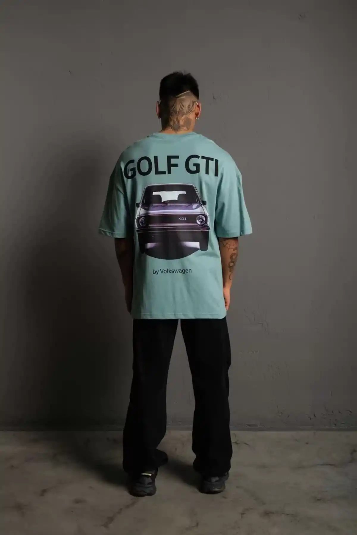 Erkek Oversize Baskılı Tişört – Golf GTI Retro Araba Desenli, Ön & Arka Dijital Baskı, Sokak Modası Stil - Mint Yeşili