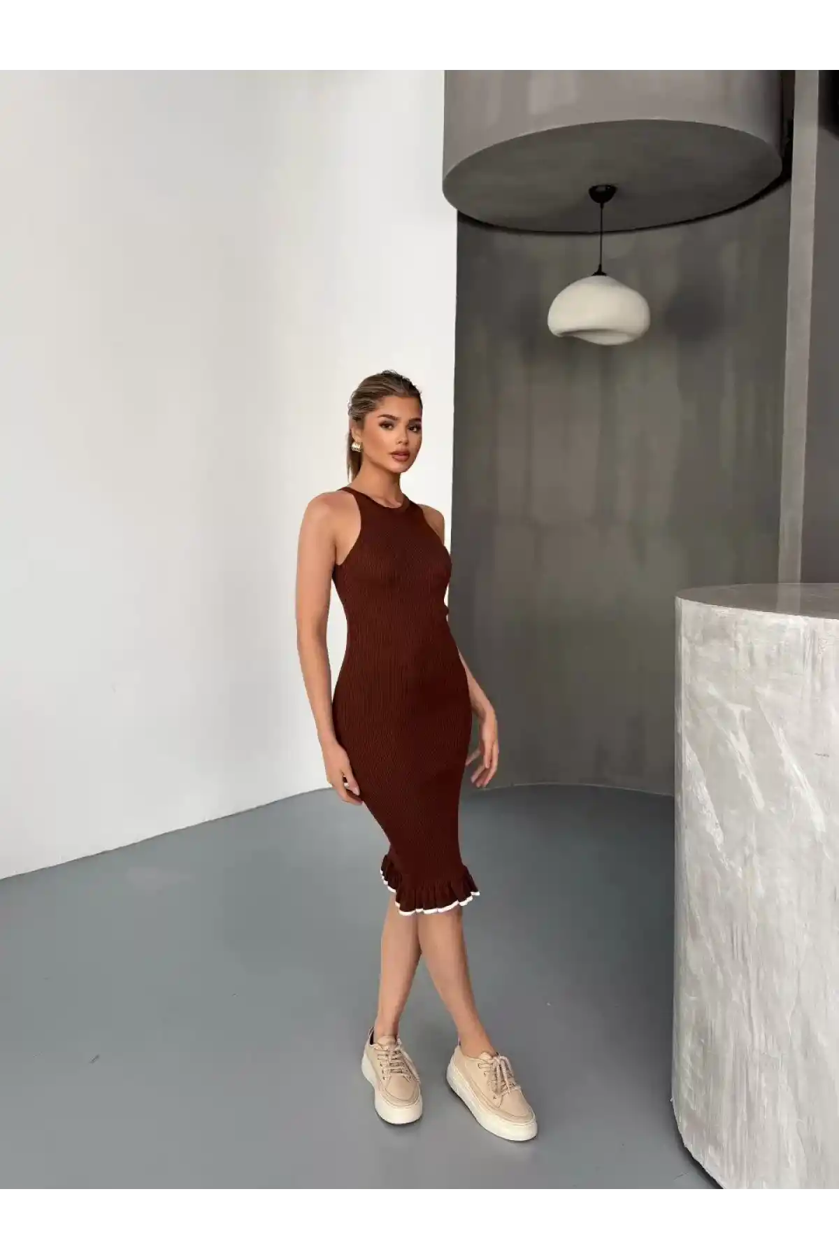 Fırfır Detaylı Triko Elbise- Kahverengi