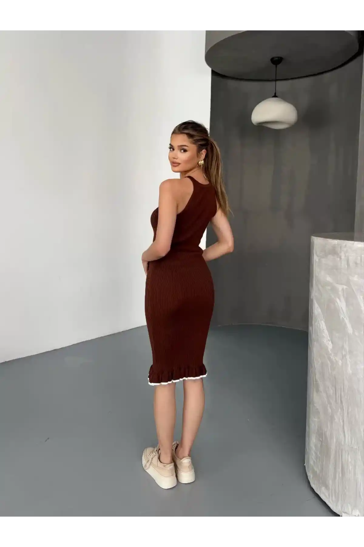 Fırfır Detaylı Triko Elbise- Kahverengi