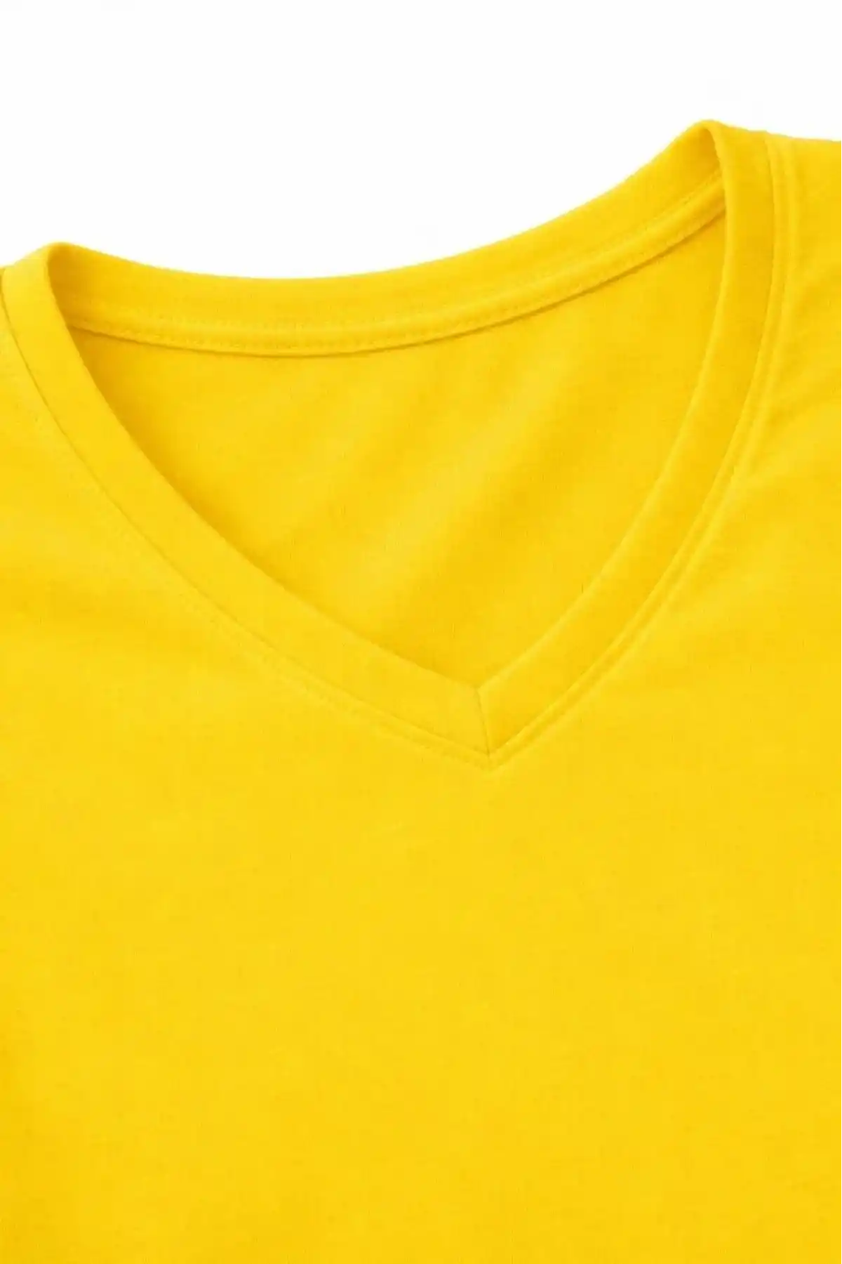 Genç Erkek Çocuk V Yaka Tişört Model - Sarı