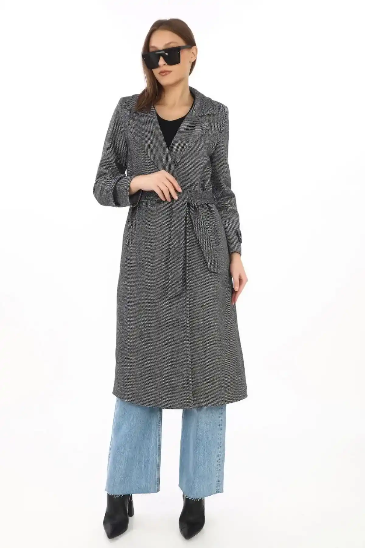 Kadın Balık Sırtı Kaşe Kaban Uzun Boy Kruvaze Yaka Kuşaklı Astarlı Tesettür Kaban - Füme