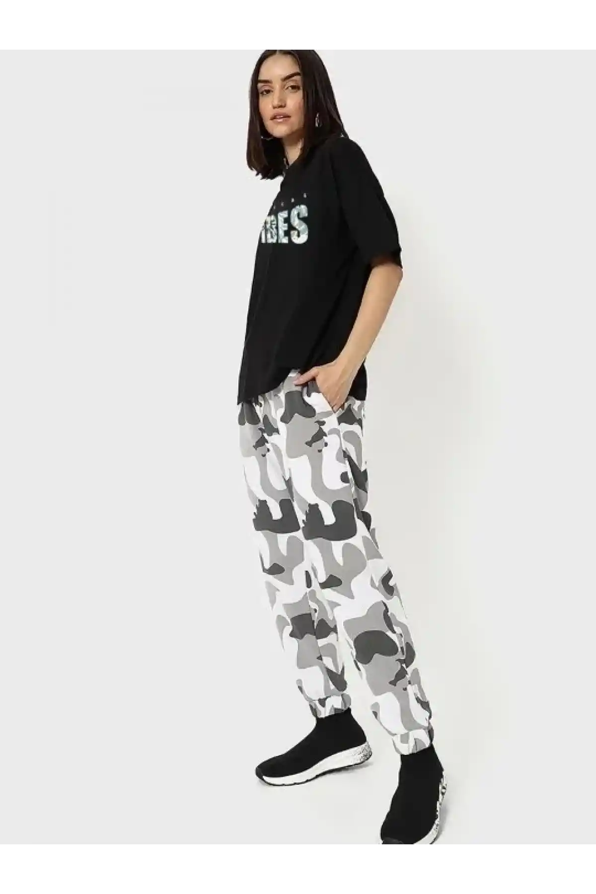 Kadın Baskılı Oversize T-shirt - Siyah