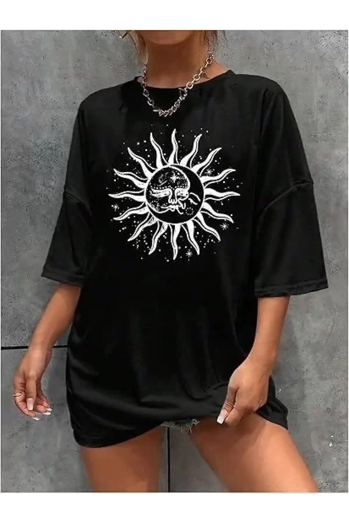 Kadın Bisiklet Yaka Baskılı T-shirt - Siyah