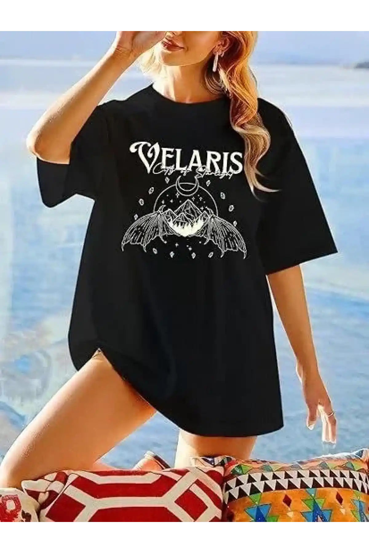 Kadın Bisiklet Yaka Baskılı T-shirt - Siyah