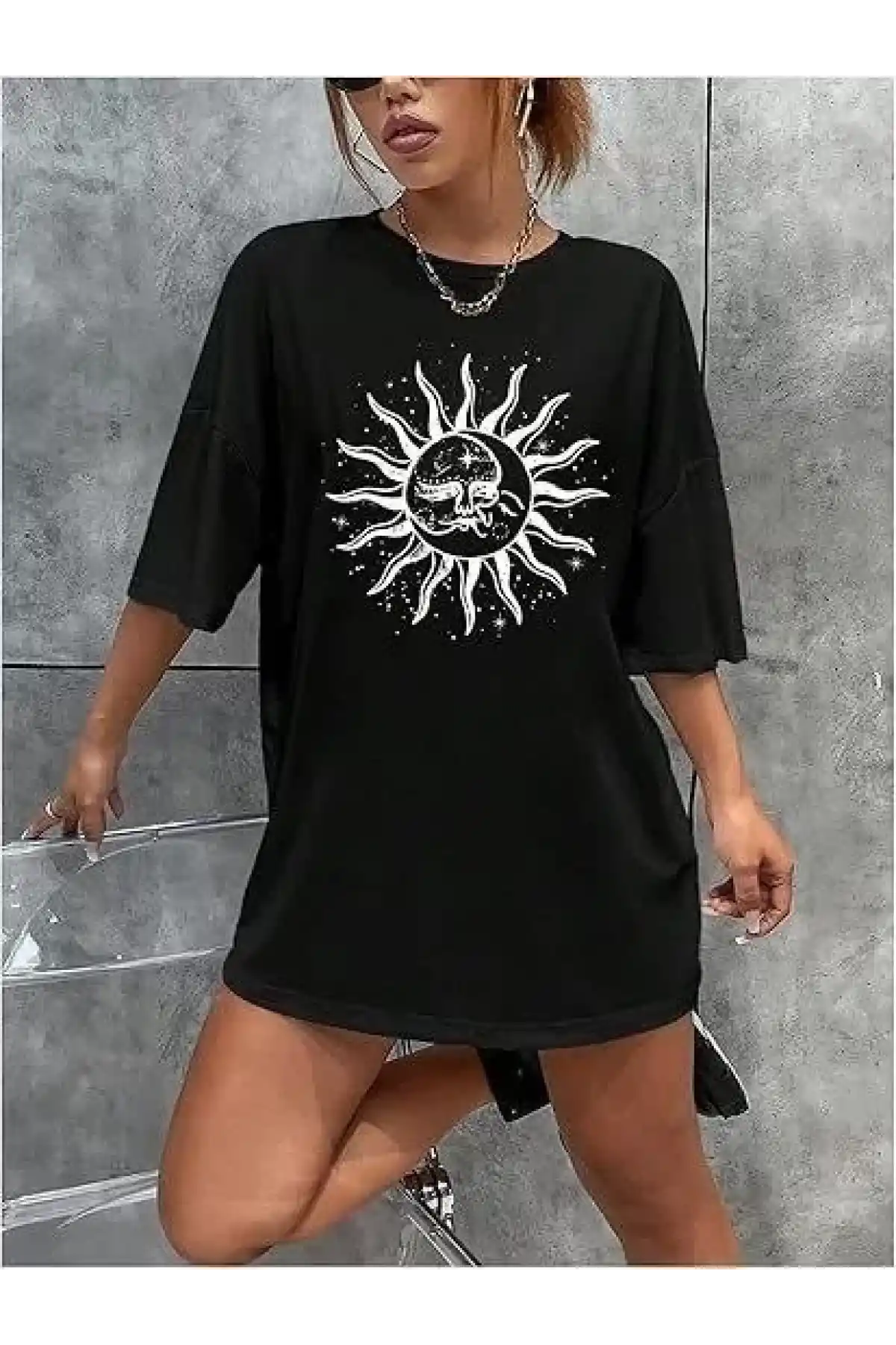 Kadın Bisiklet Yaka Baskılı T-shirt - Siyah