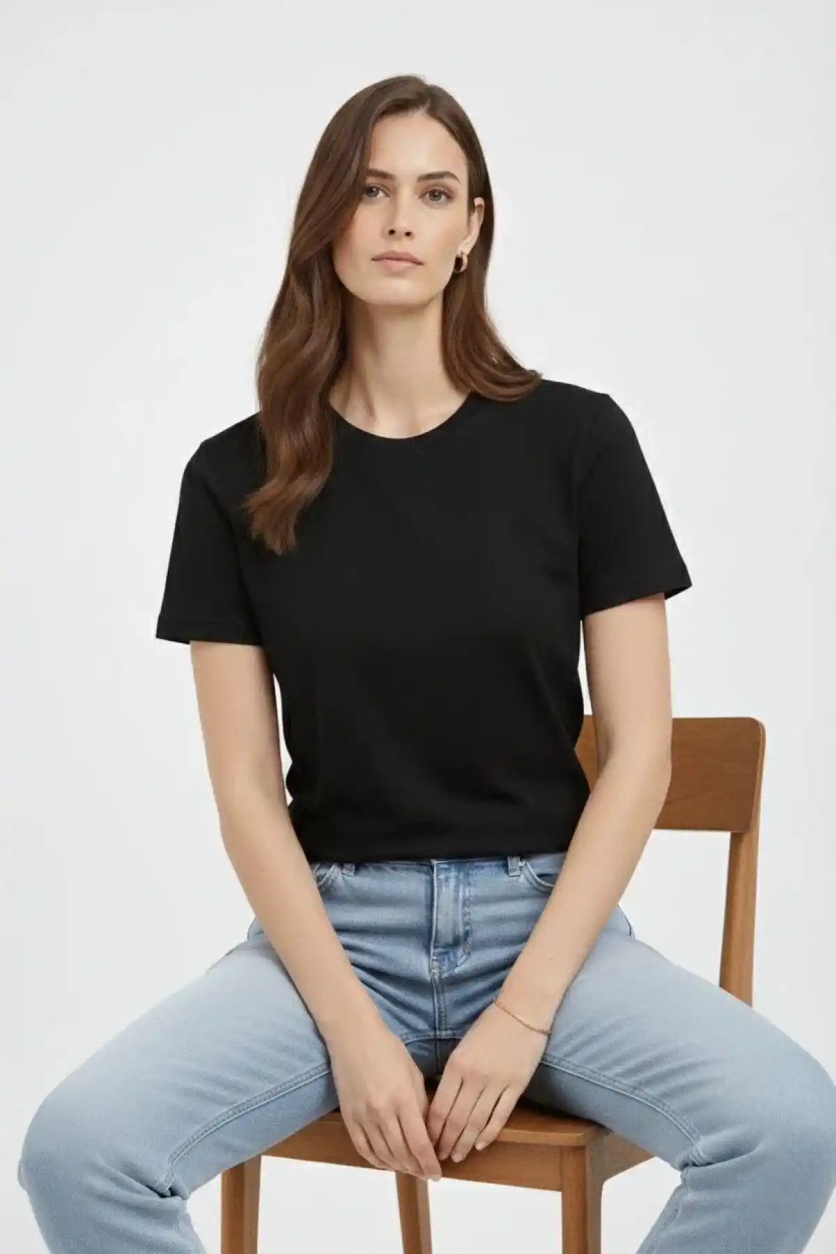 Kadın Bisiklet Yaka Tişört Regular Kalıp Basic Pamuklu Günlük Kullanım T-shirt - Siyah