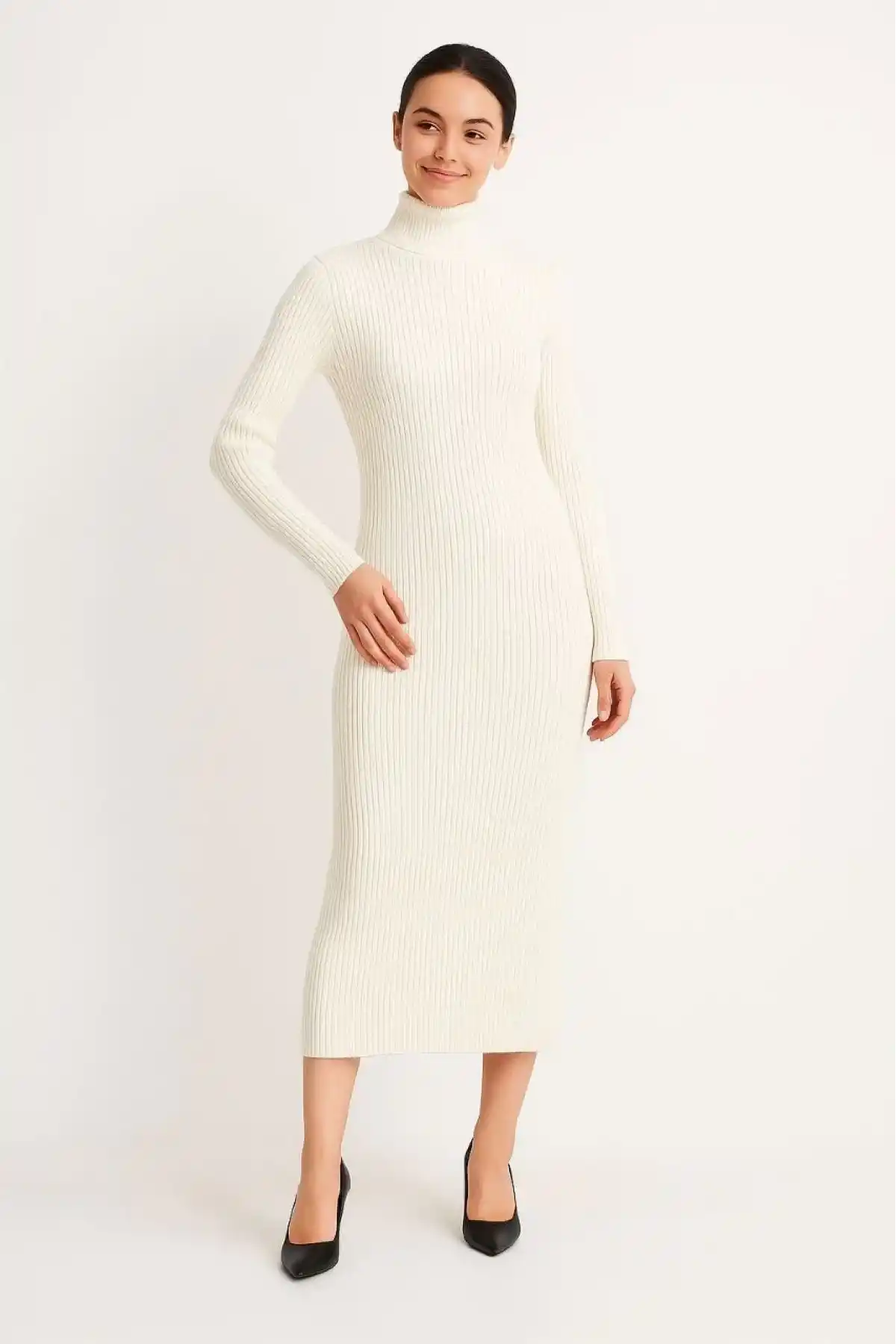 Kadın Boğazlı Triko Elbise – Uzun Fitilli Esnek Dokuma, Tam Kalıp, Kışlık & Baharlık Şık Rahat Stil, 130 cm Midi Boy Elbise - Beyaz