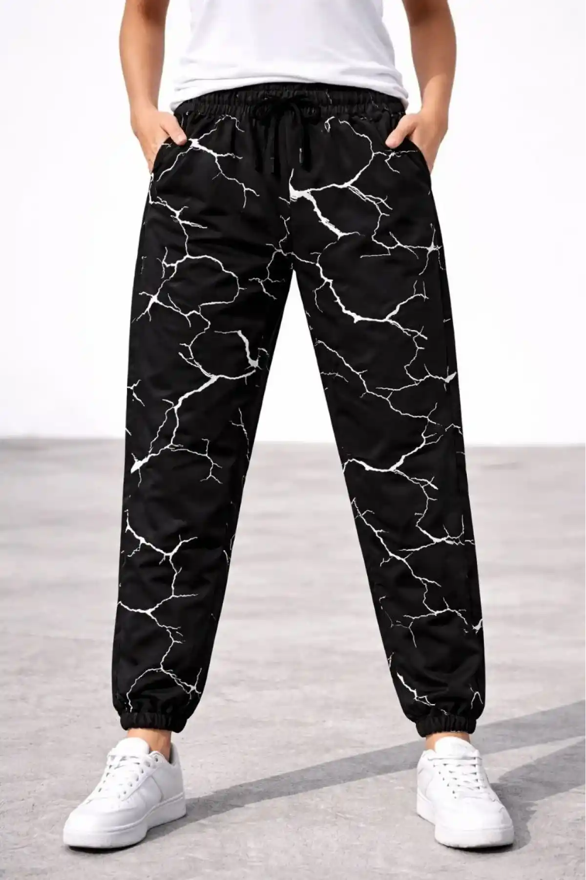 Kadın Dijital Baskılı Eşofman Altı Üç İplik Şardonlu Lastikli Paça Cepli Kalıp - Siyah