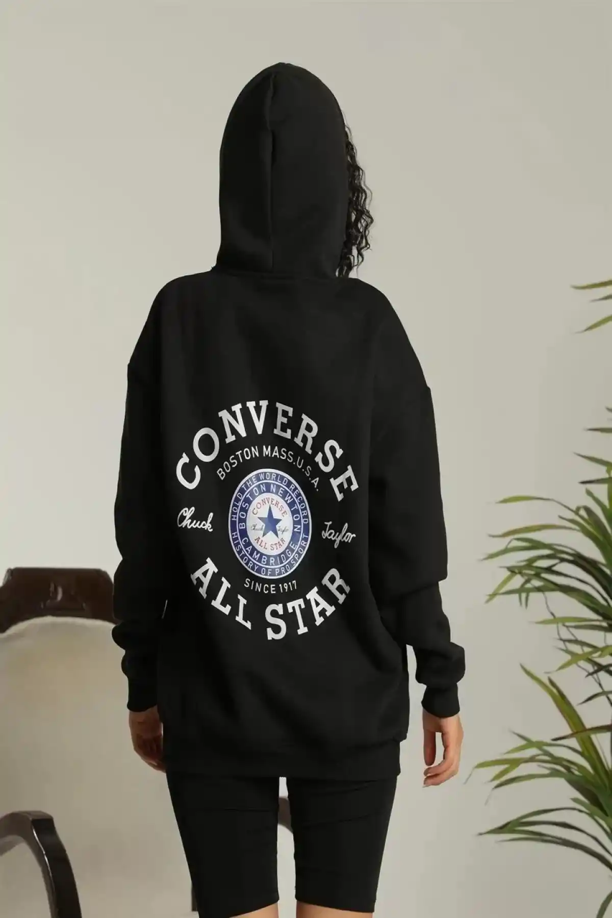 Kadın Kapşonlu Sweatshirt – Oversize Üç İplik Şardonlu Hoodie, “Other Lives” Ön & Arka Baskılı, Kanguru Cepli, Kışlık Rahat Günlük Stil - Siyah