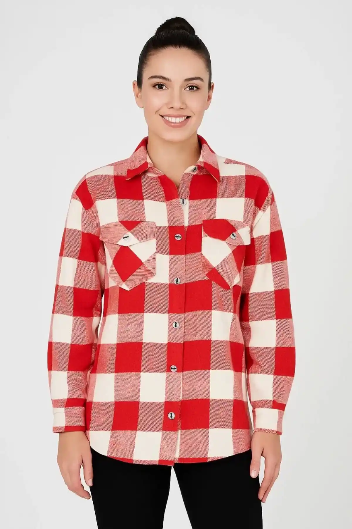 Kadın Oduncu Gömlek – Uzun Kollu, Şardonlu Kumaş, Kırmızı Beyaz Kareli Desen, Regular Fit, Çift Cepli, Manşetli Günlük Şık Stil - Bordo