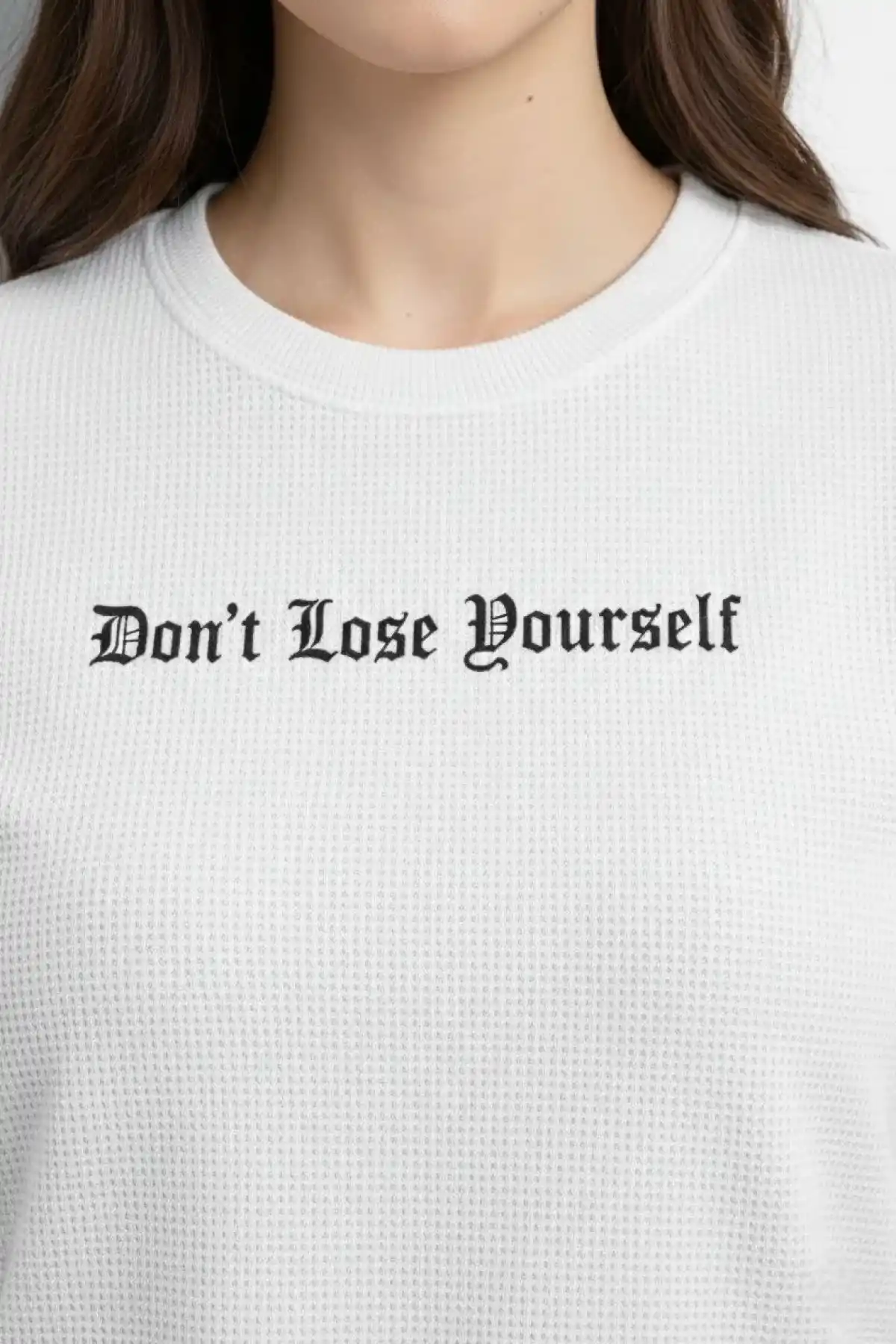 Kadın Wafıl Kumaş Tişört Regular Kalıp Bisiklet Yaka Baskılı Günlük Basic T-Shirt - Beyaz