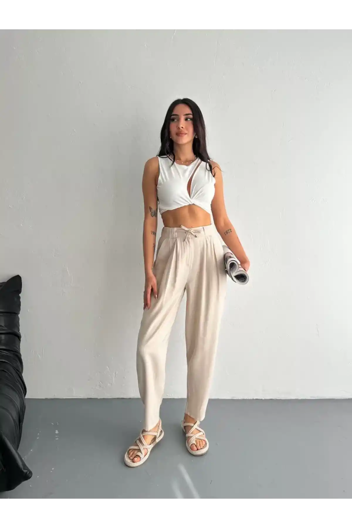 Kadın Yüksel Bel Beli Bağcıklı Rahat Boru Paça Pantalon - Kırık Beyaz