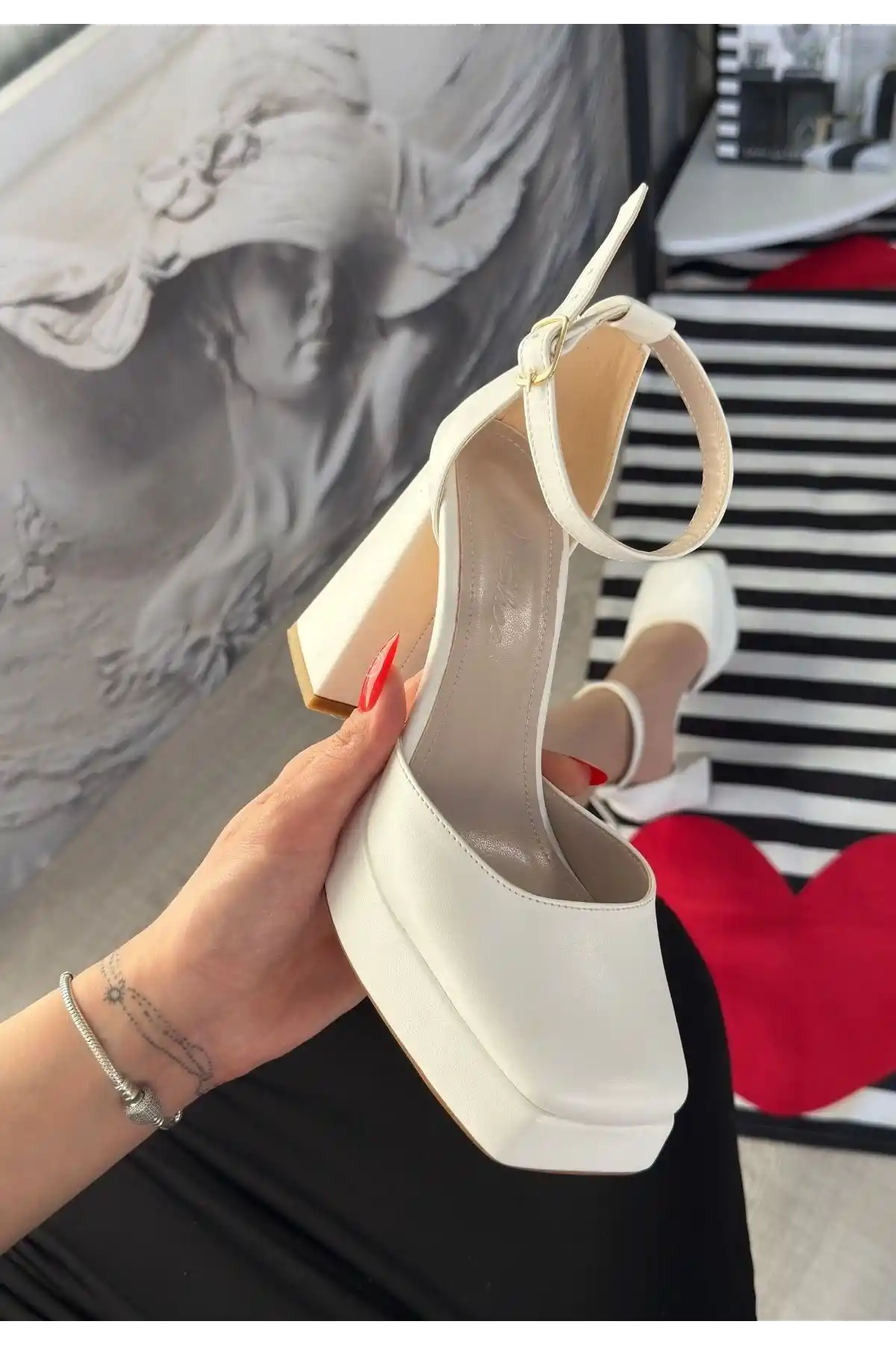 Kawer Beyaz Cilt Topuklu Ayakkabı - GC