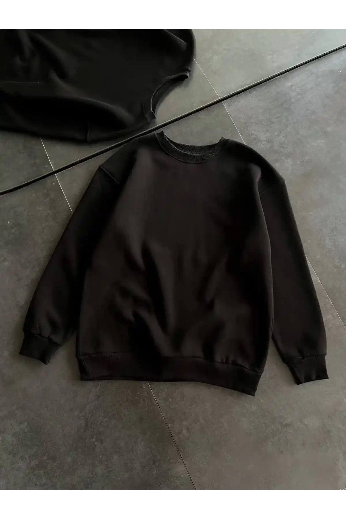 Kışlık Bisiklet Yaka Üç İplik Basic SweatShirt - Siyah