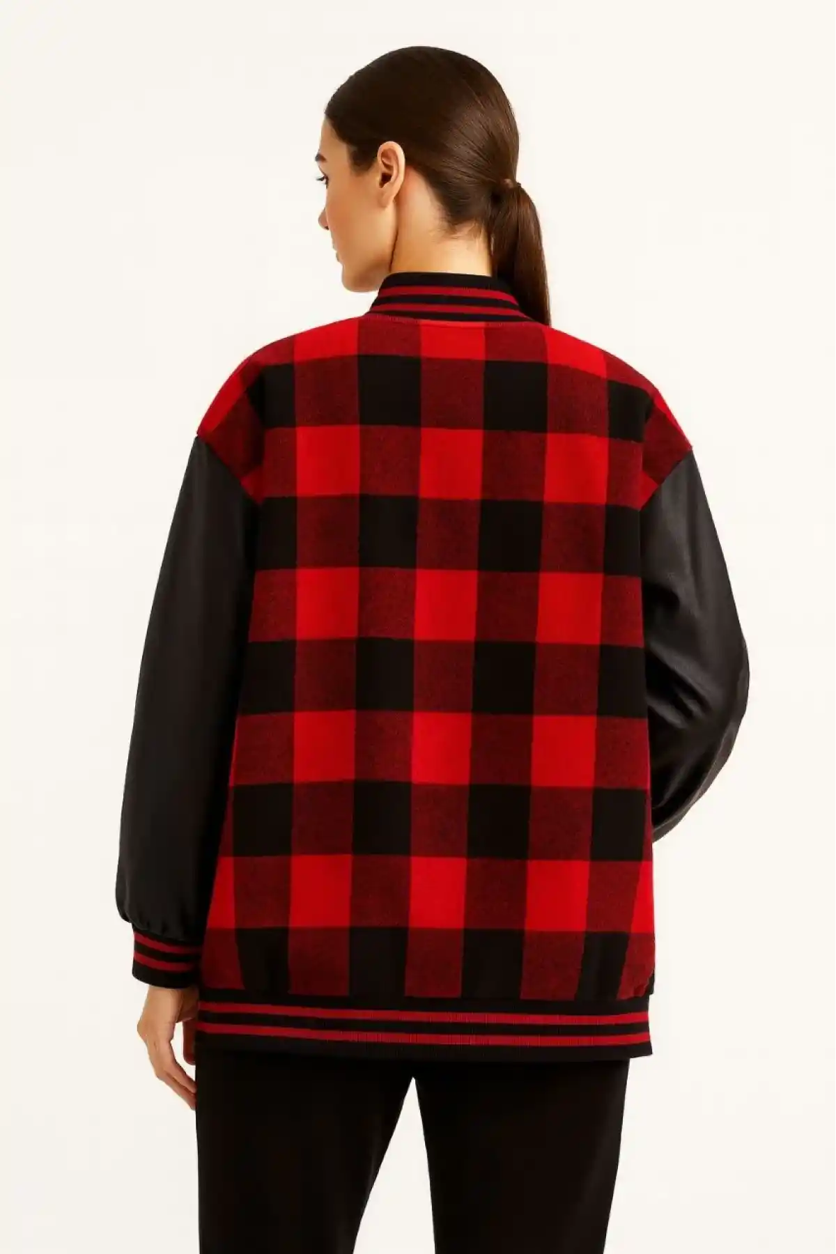 Kadın Kolej Ceket – Kareli Oduncu Kumaş, Kolları Suni Deri, Fermuarlı, İçi Kapitone Astarlı, Nakışlı Oversize Bahar & Kış Stil - Bordo