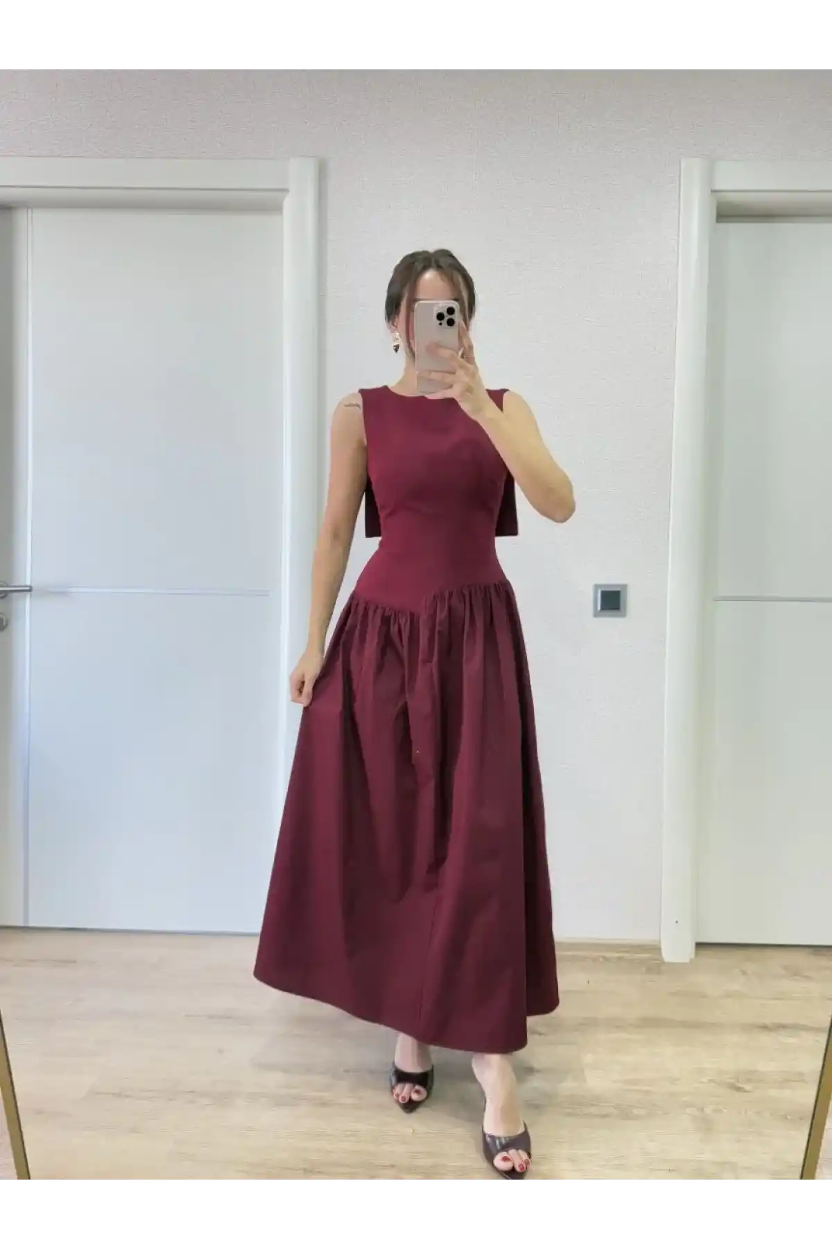 Krep Arkası Kanat Arka Ön Pens Detaylı Uzun Kadın Elbise - Bordo