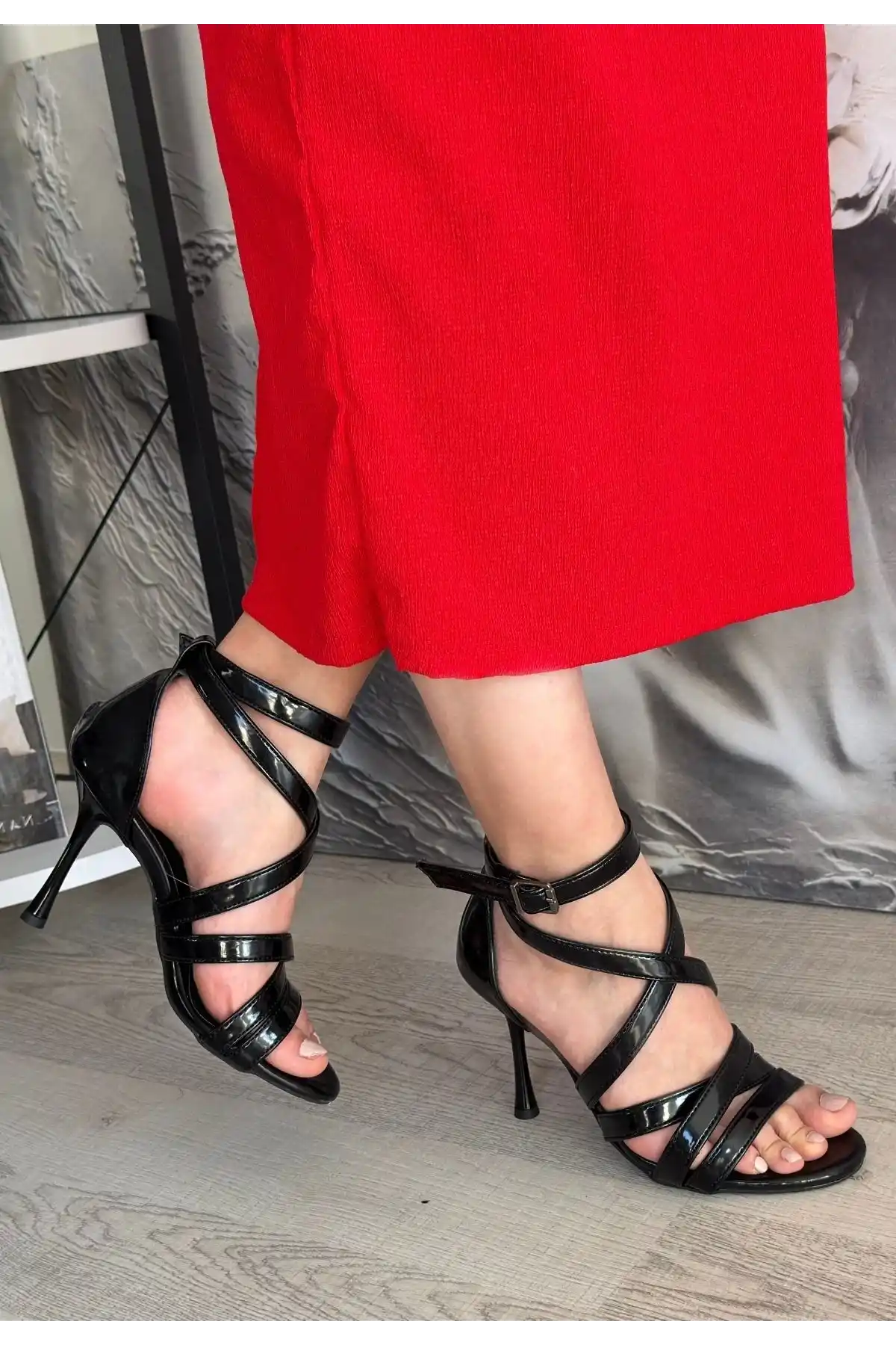 Mariya Siyah Rugan Topuklu Ayakkabı - GC