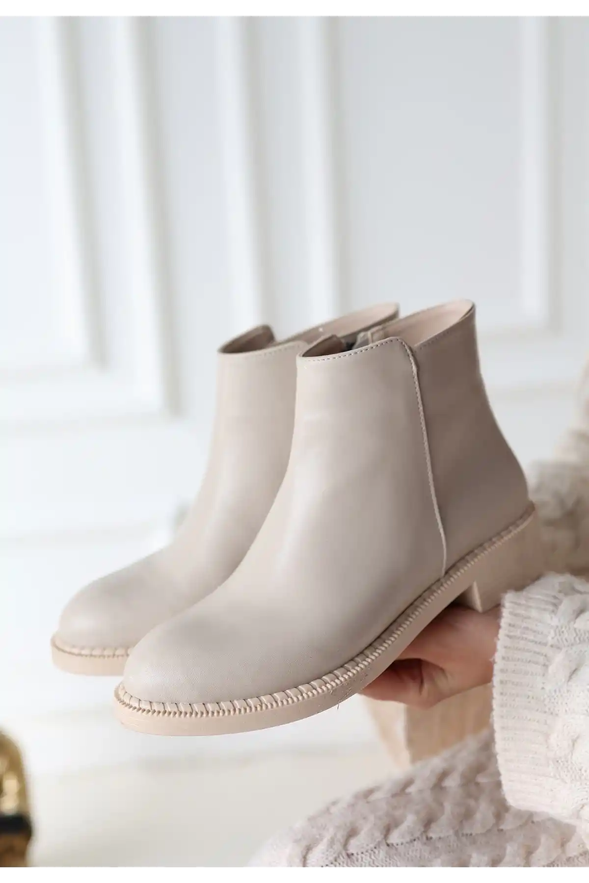 Moed Bej Cilt Topuklu Bot - GC