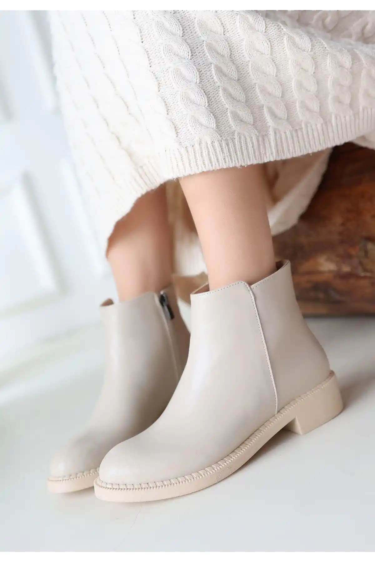 Moed Bej Cilt Topuklu Bot - GC