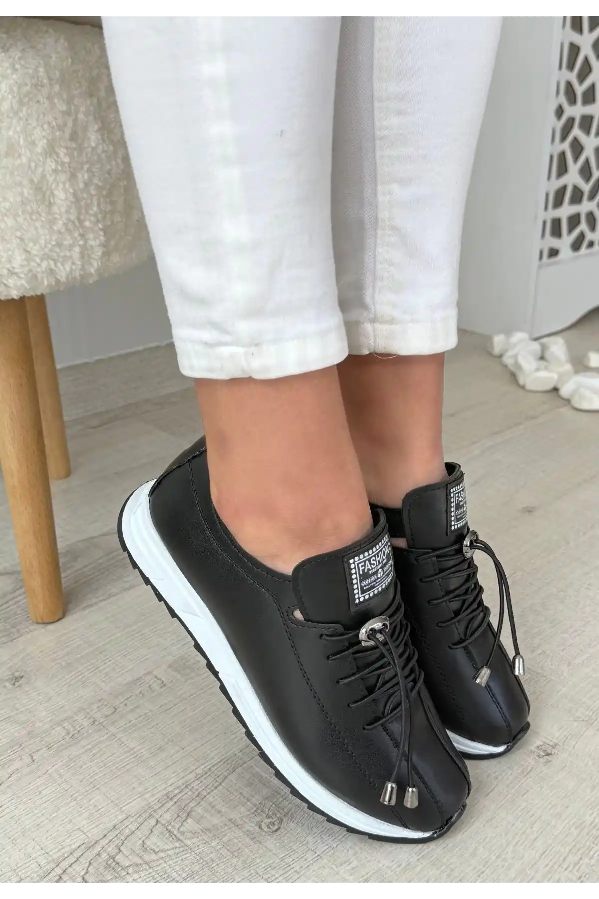 Monya Siyah Cilt Bağcıklı Spor Ayakkabı - GC