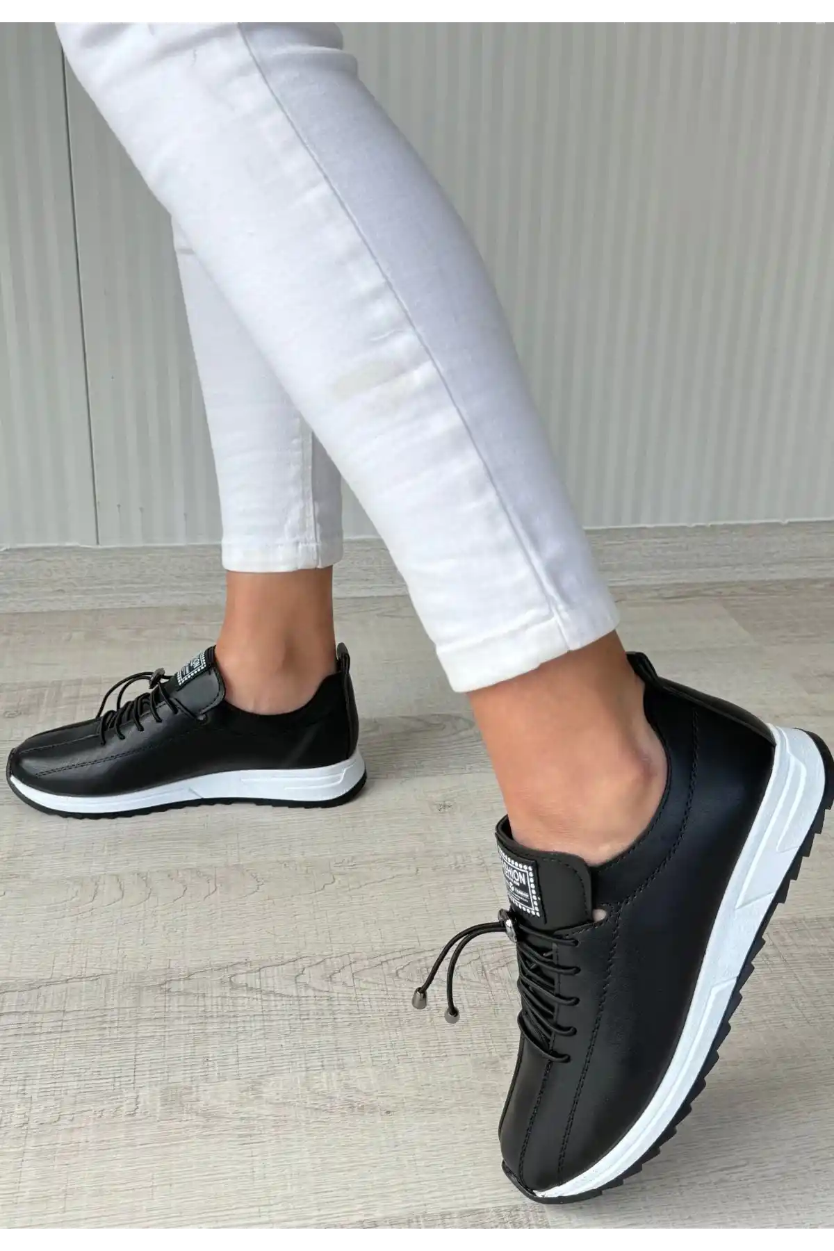 Monya Siyah Cilt Bağcıklı Spor Ayakkabı - GC