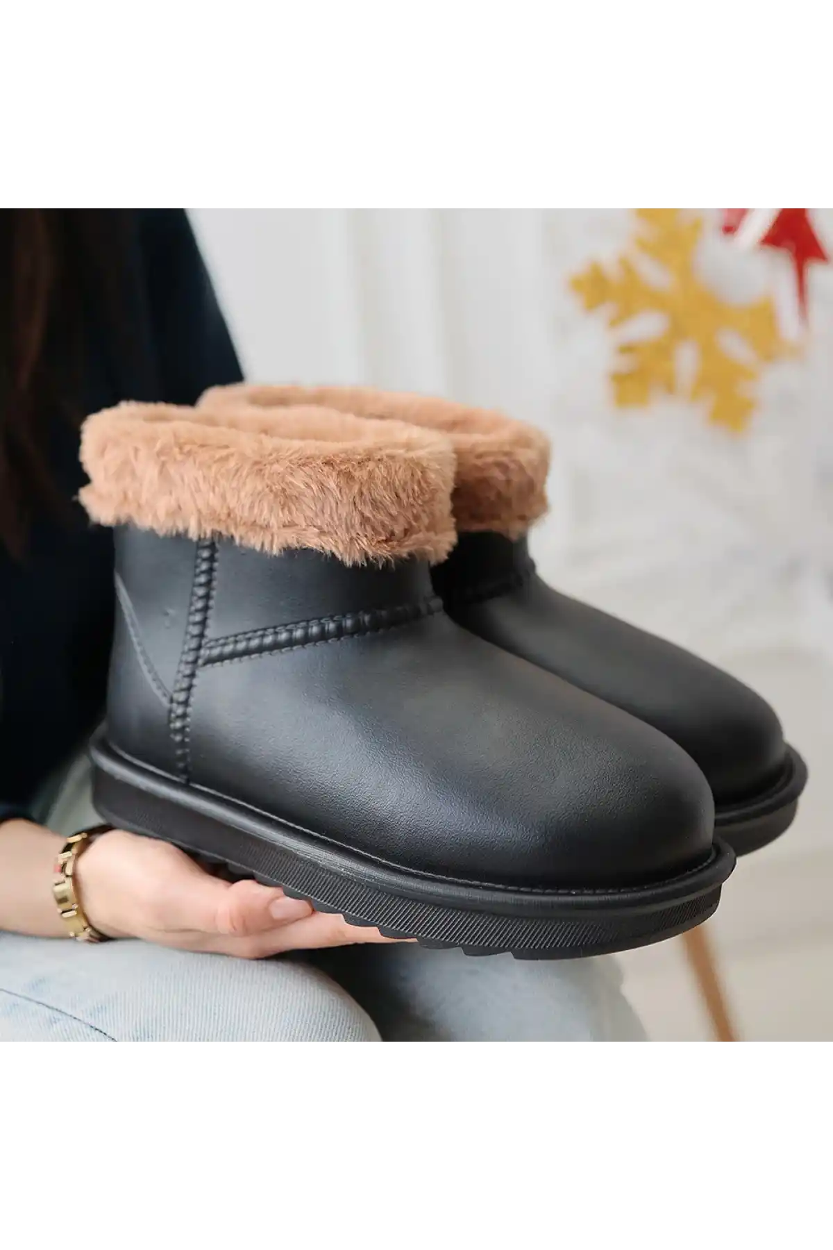 Mordi Siyah Oval Burunlu Su Geçirmez İçi Kürklü  Bot - GC