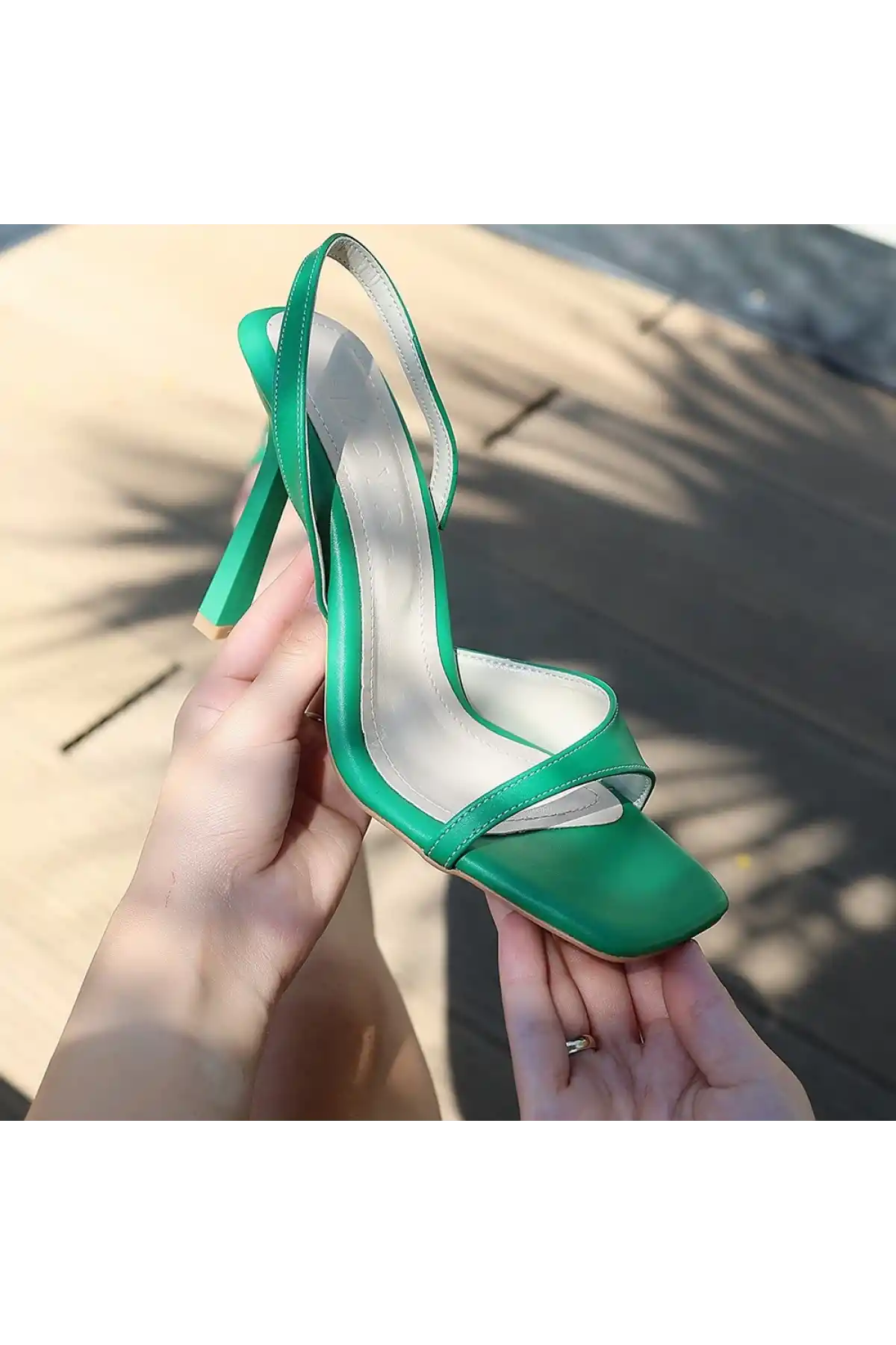 Orra Yeşil Cilt Topuklu Ayakkabı - GC
