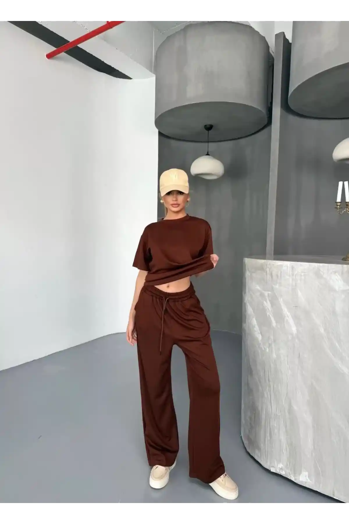 Osy Modal Yumuşak Dokulu Kumaş Kısa Kollu Bluz Rahat Pantalon ikili Takım- Kahverengi