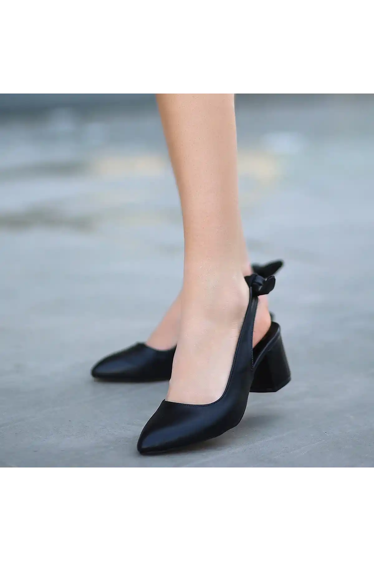 Poly Siyah Cilt Topuklu Ayakkabı - GC