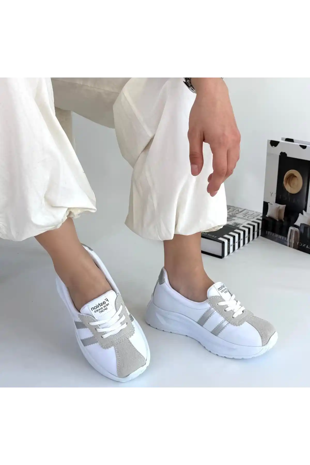 Shat Beyaz Cilt Gri Şeritli Spor Ayakkabı - GC