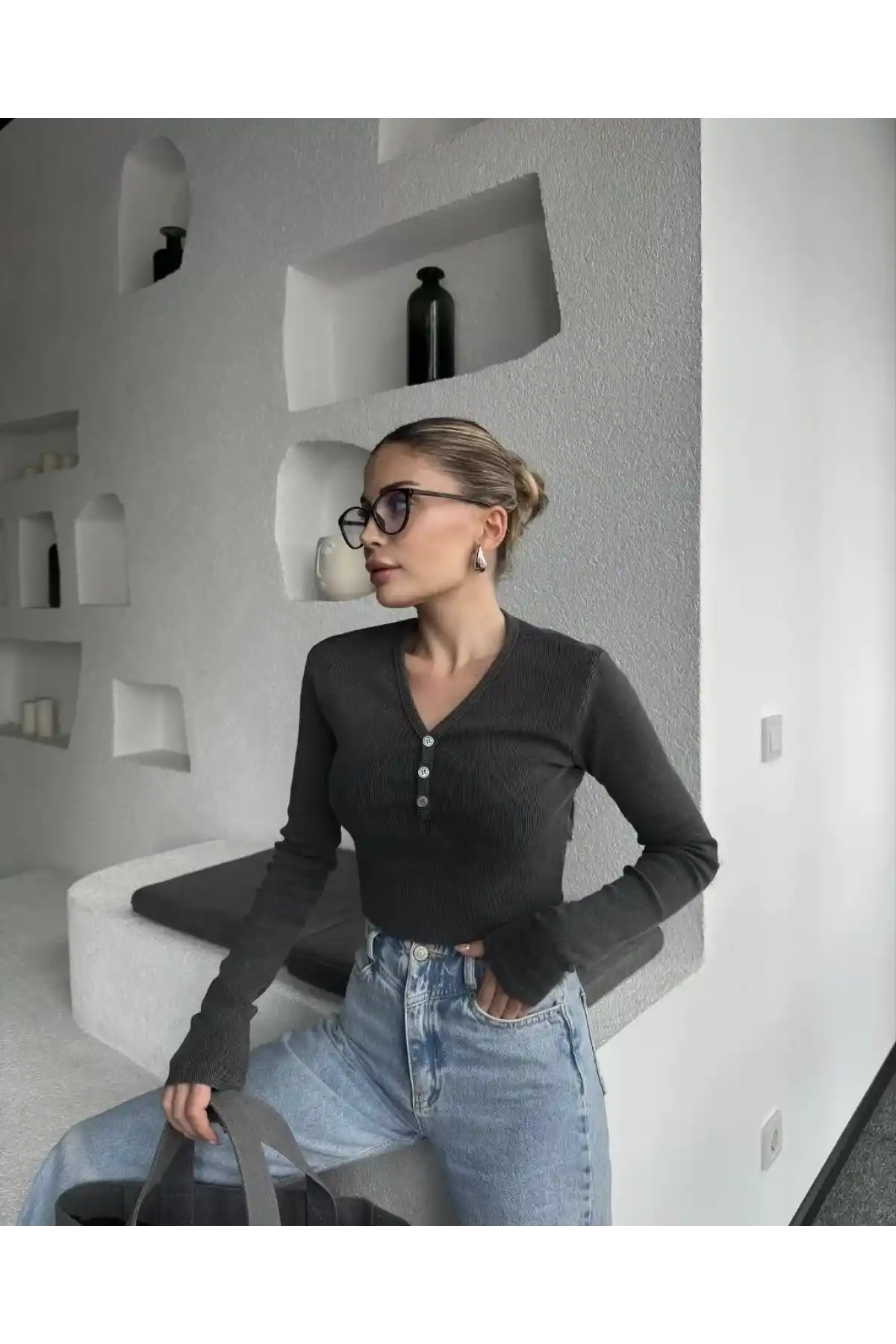 Düğme Detaylı Yıkamalı Crop