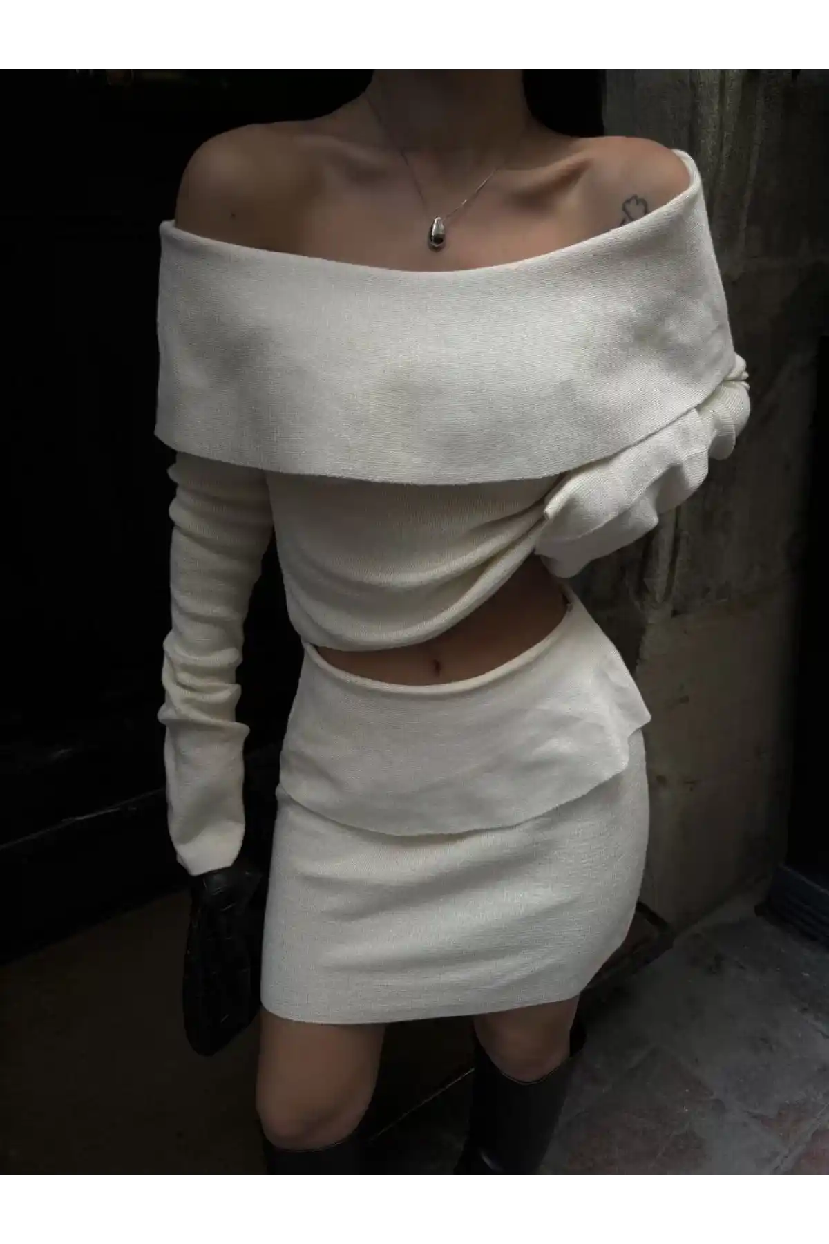 Straplez , Madonna , Carmen Yaka Croplu Mini Etekli ikili Takım Triko - Beyaz