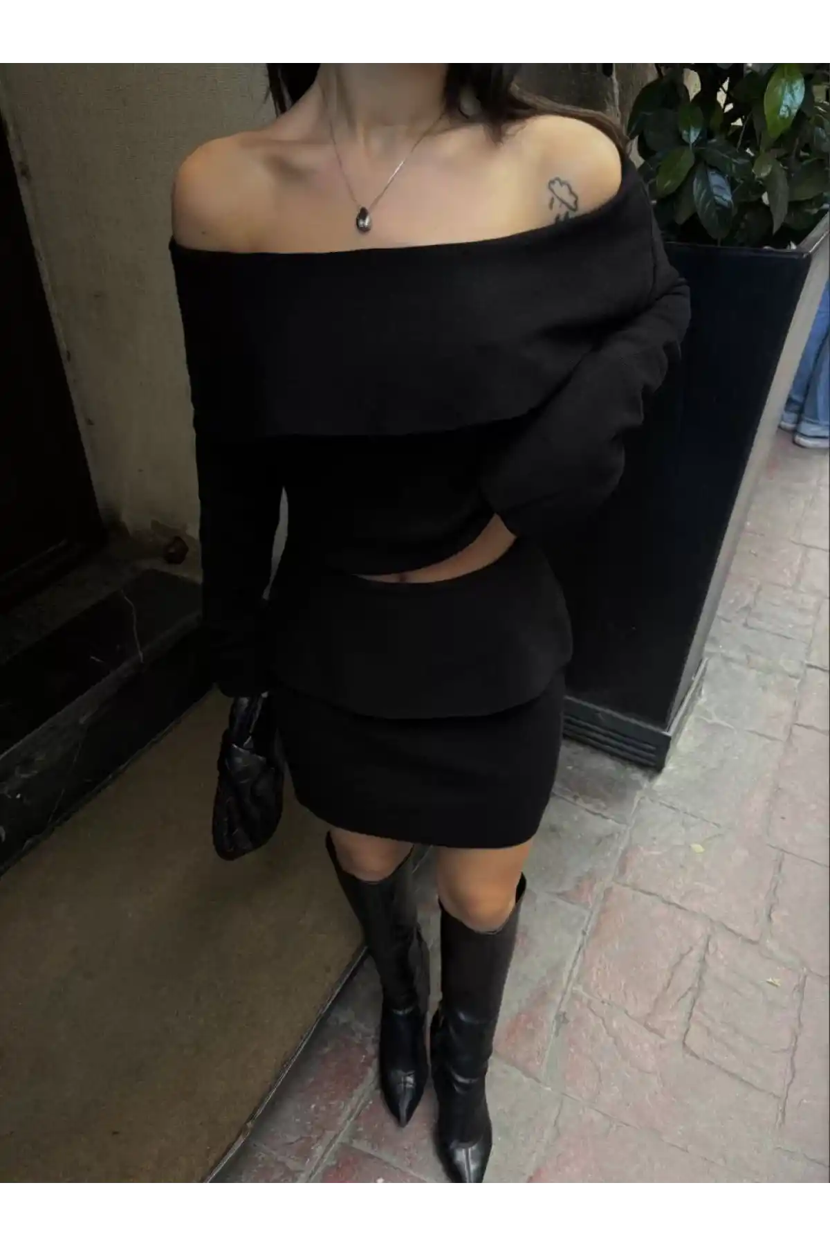 Straplez , Madonna , Carmen Yaka Croplu Mini Etekli ikili Takım Triko - Siyah