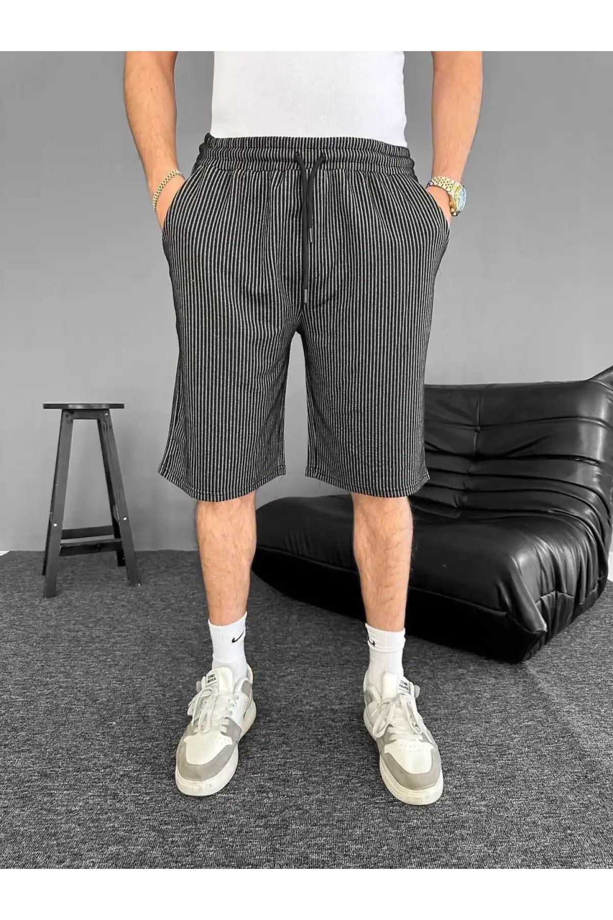 Su Yolu Çizgili Ön Arka Cepli Şort Yazlık Nefes Alabilir - Siyah