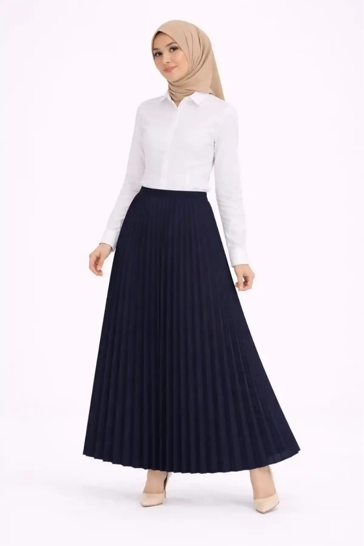 Tesettür Beyaz Gömlekli Pliseli Etek İkili Takım Gündelik ve Ofis Şıklığı - Lacivert