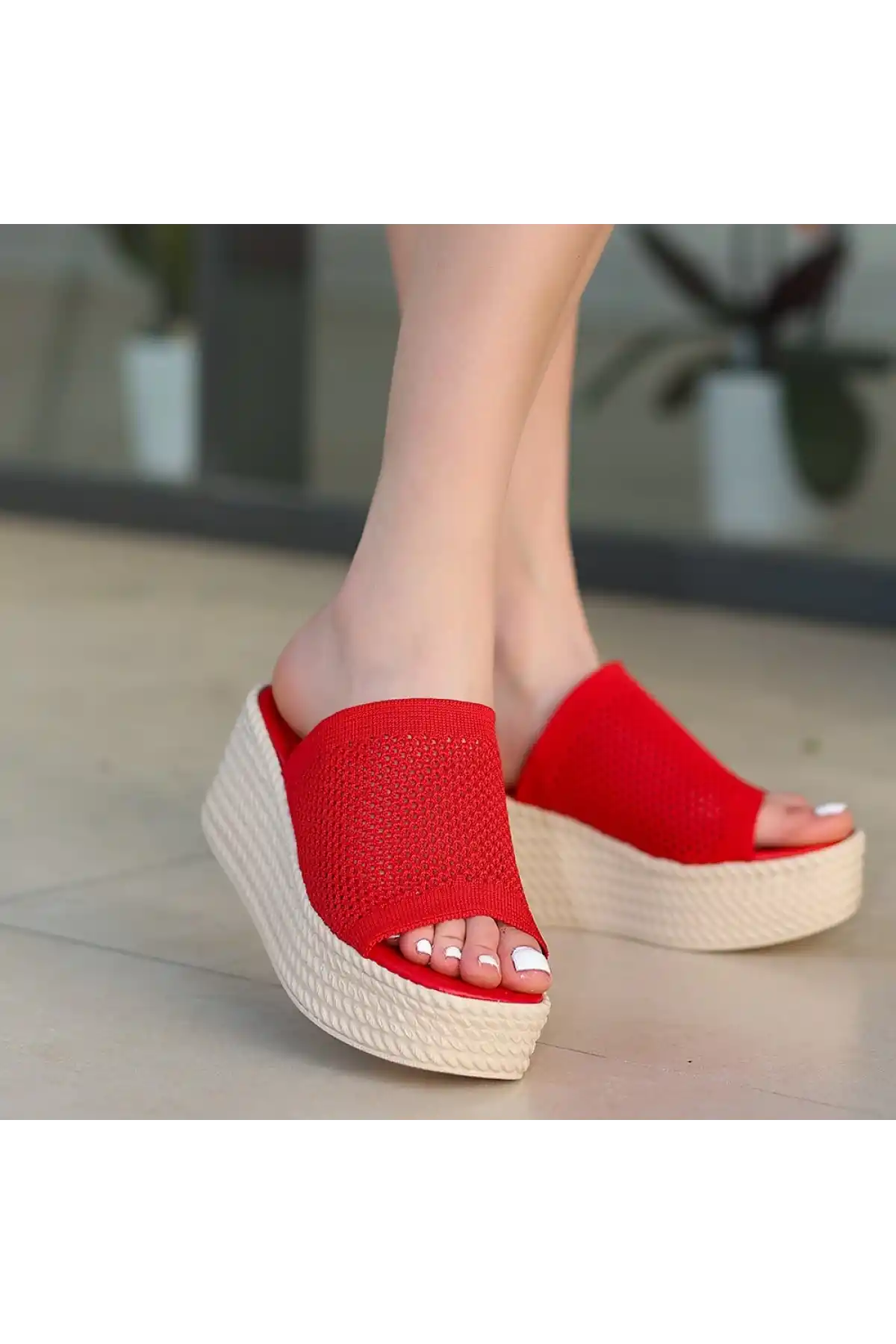Tiona Kırmızı Triko Dolgu Topuk Terlik - GC