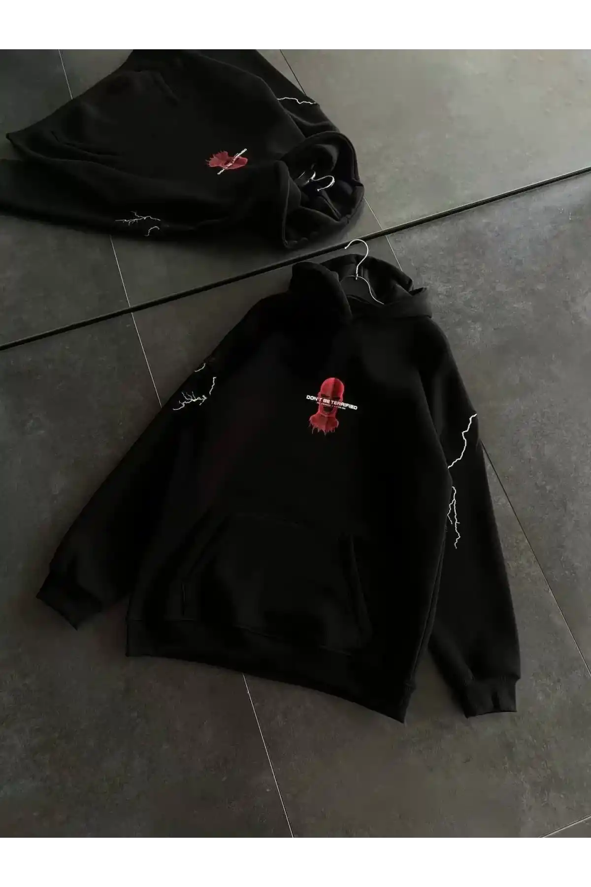 Üç İplik Kapüşonlu Baskılı Oversize SweatShirt- Siyah