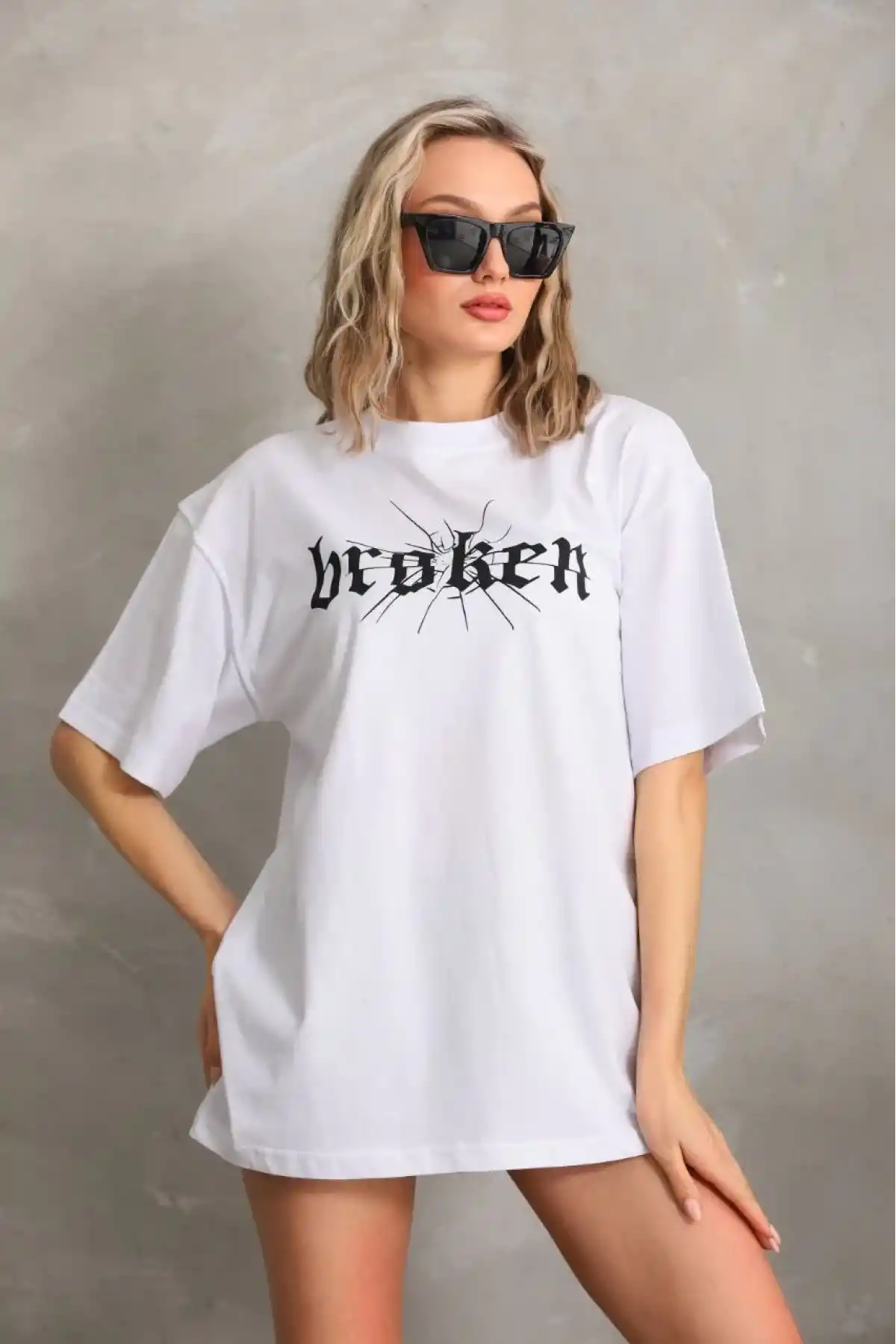 Kadın Baskılı Oversize T-Shirt - Beyaz