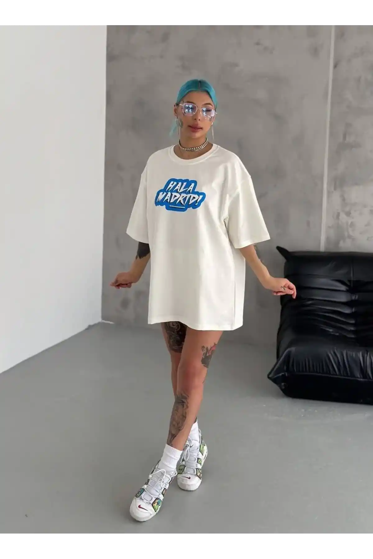 kadın Bisiklet Yaka Baskılı Oversize T-Shirt - Beyaz