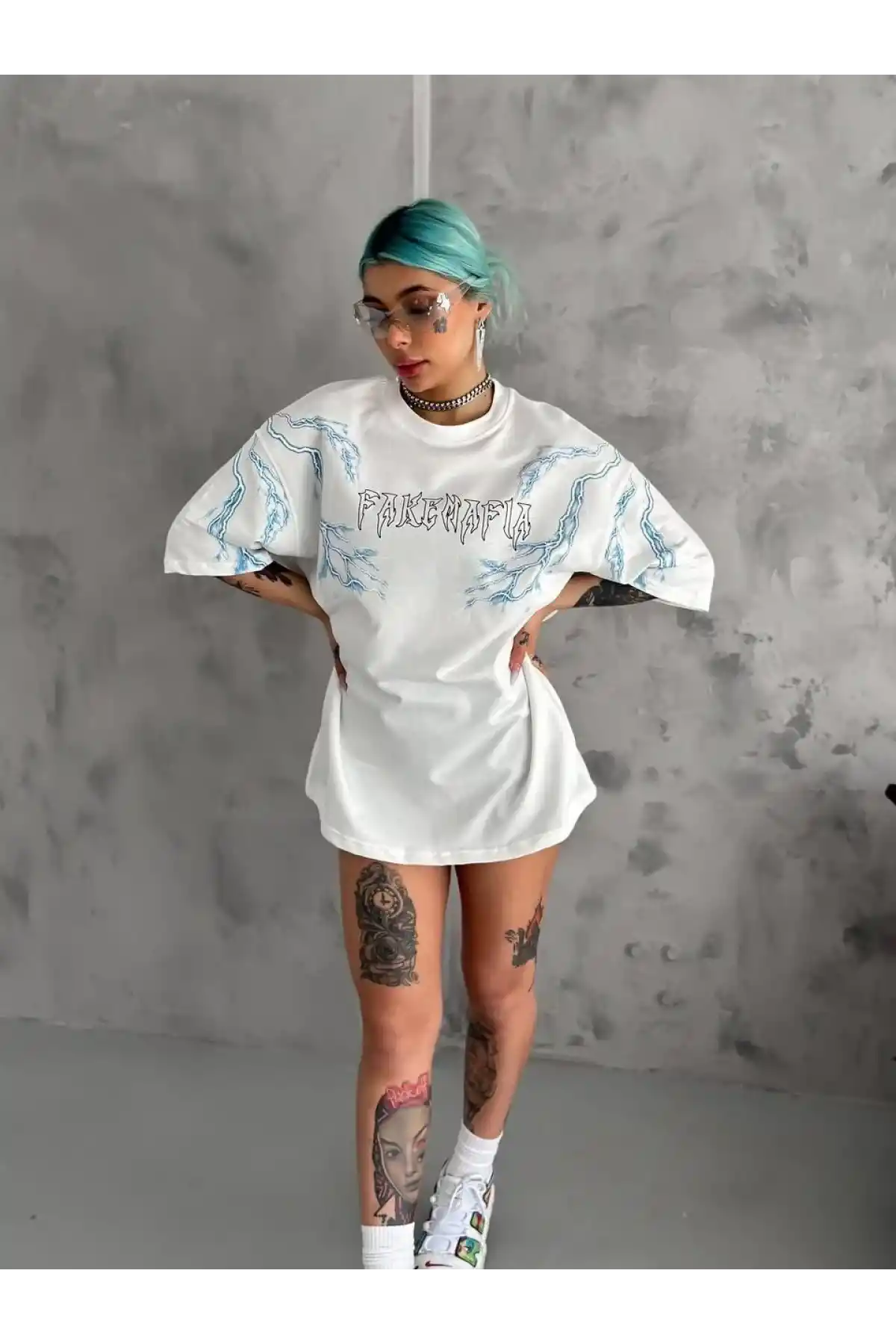 kadın Bisiklet Yaka Baskılı Oversize T-Shirt - Beyaz