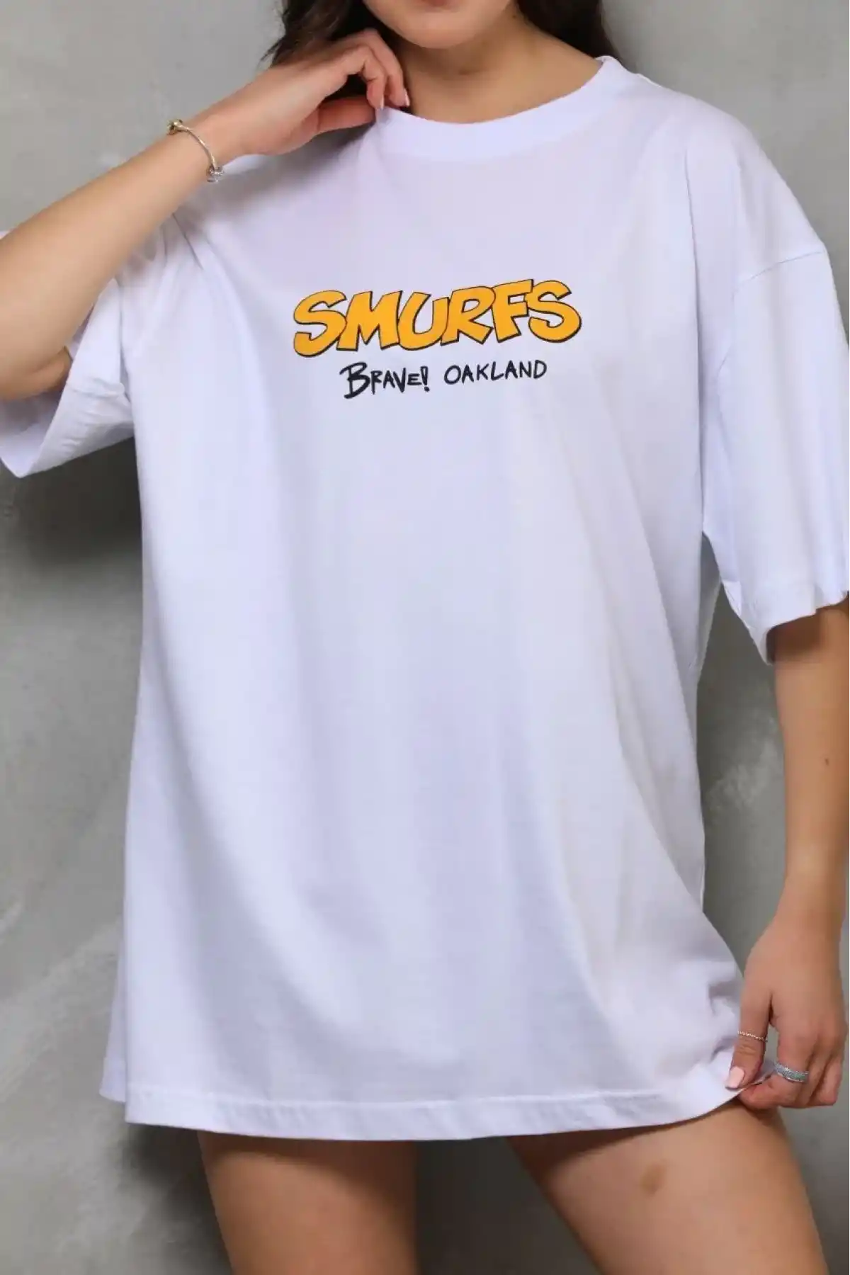 kadın Bisiklet Yaka Baskılı Oversize T-Shirt - Beyaz