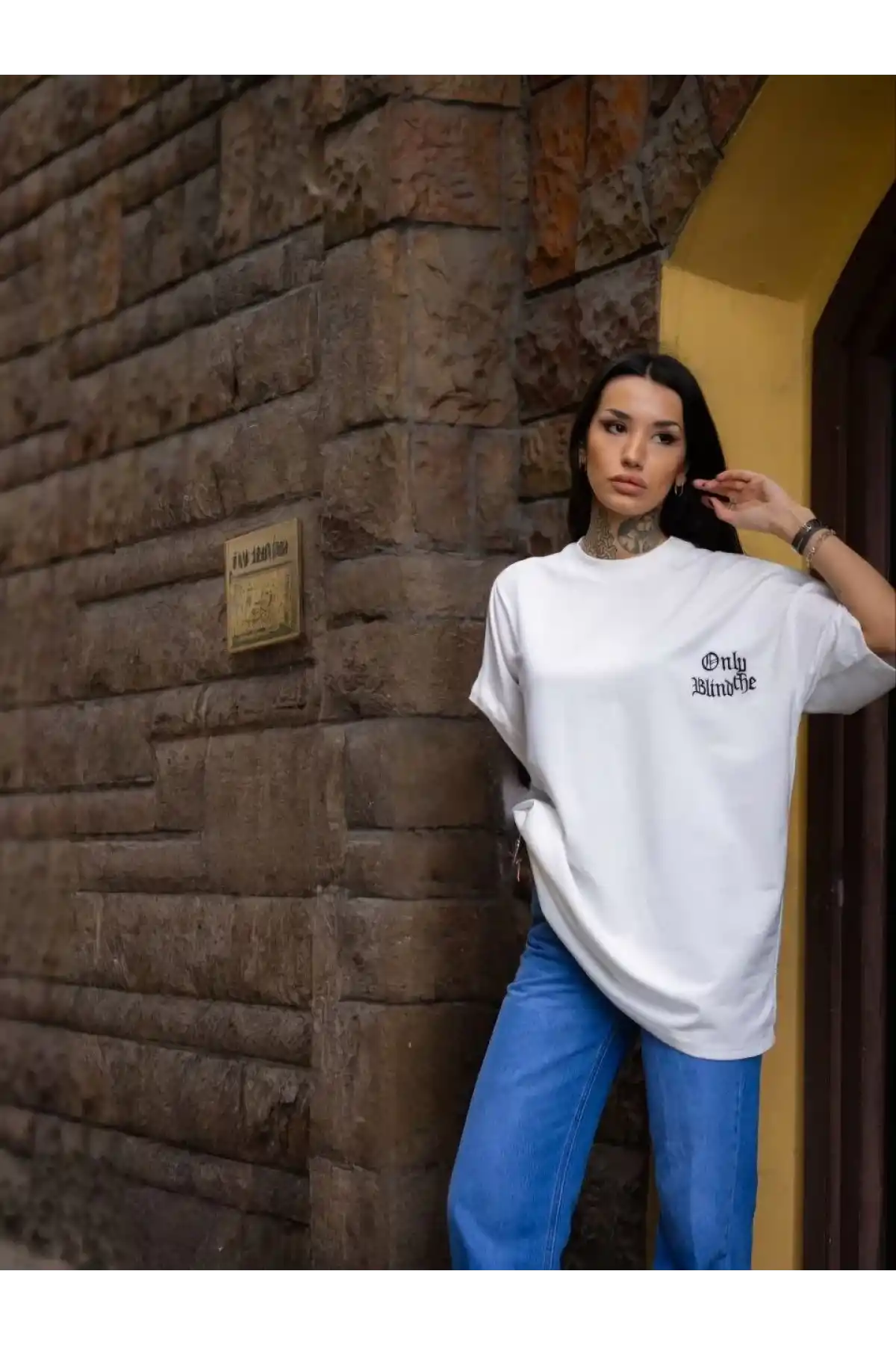 kadın Bisiklet Yaka Baskılı Oversize T-Shirt - Beyaz