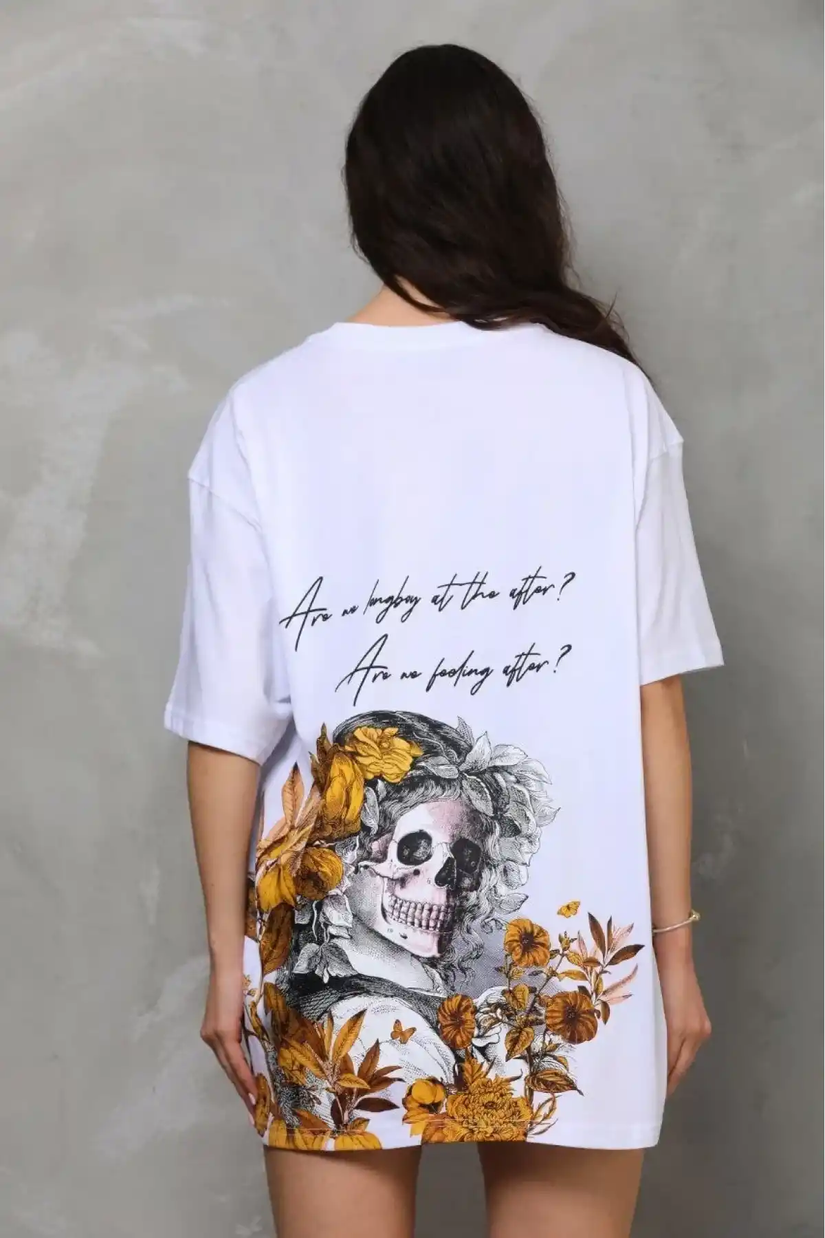 kadın Bisiklet Yaka Baskılı Oversize T-Shirt - Beyaz