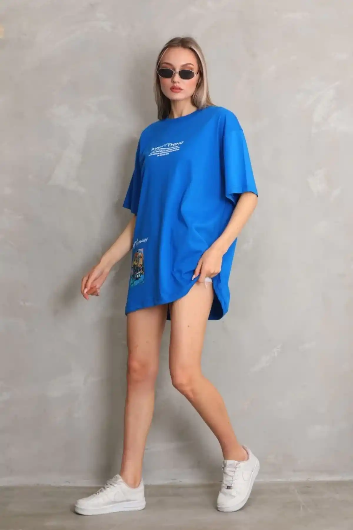 kadın Bisiklet Yaka Baskılı Oversize T-Shirt - Mavi