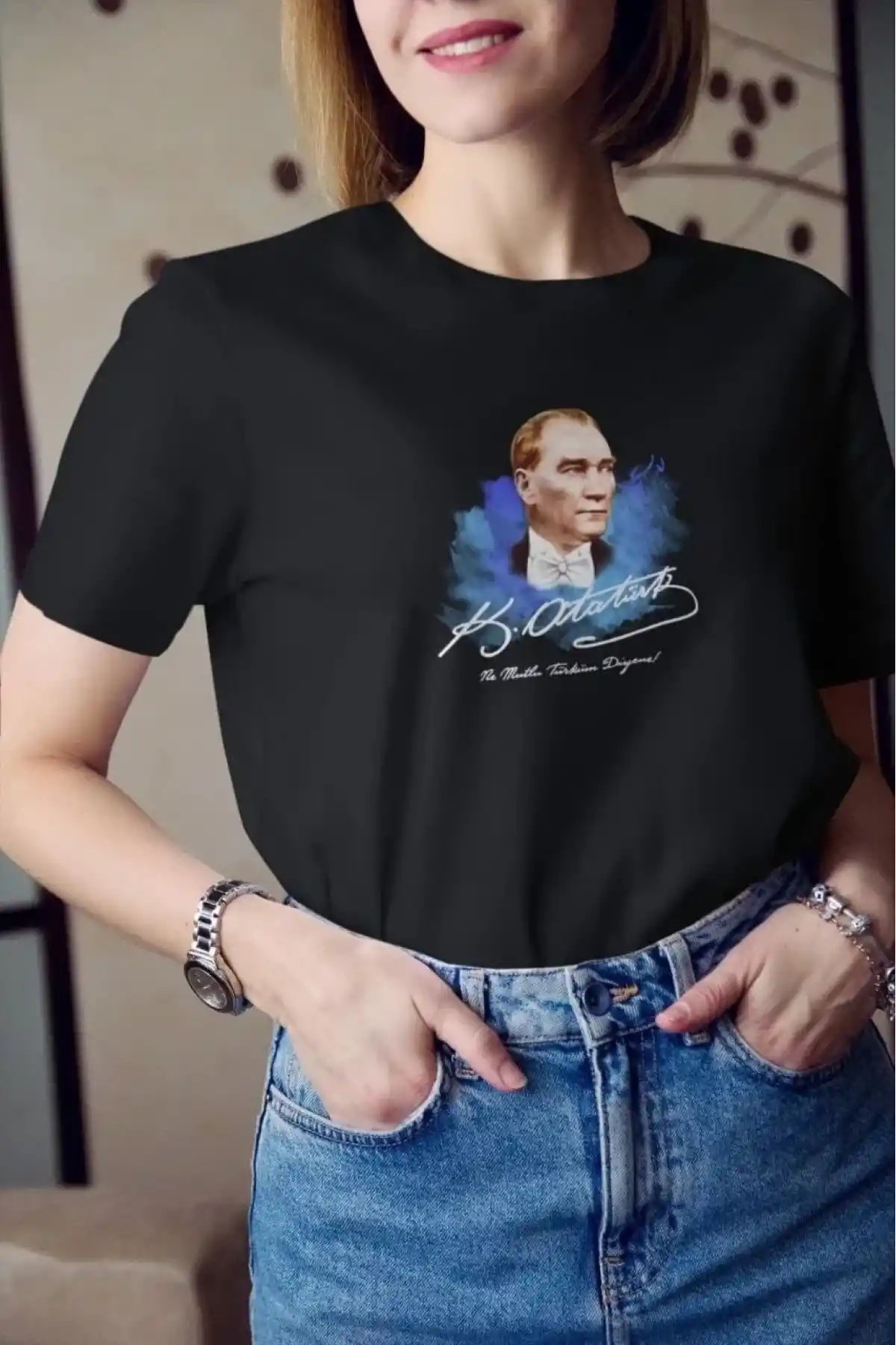Kadın Bisiklet Yaka ATATÜRK Baskılı Oversize T-Shirt - Siyah