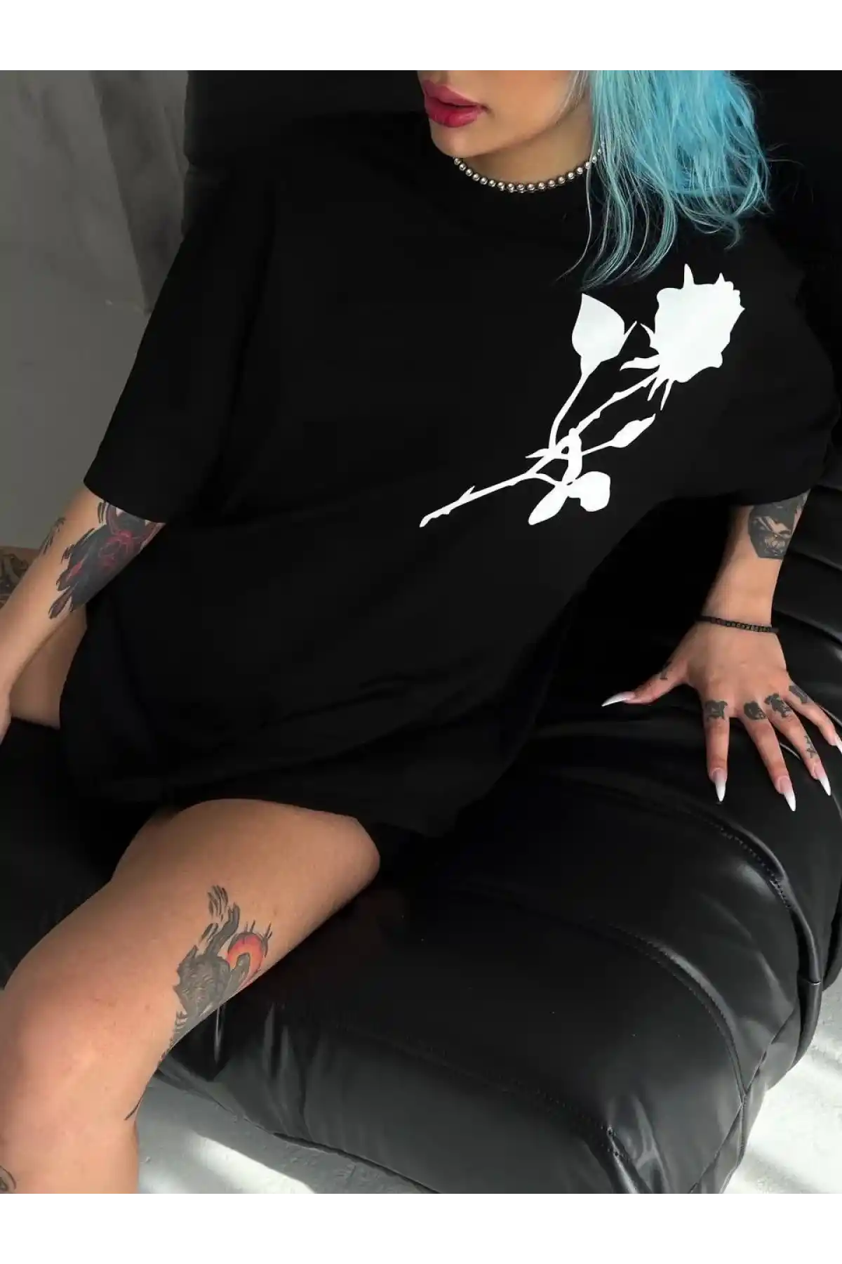 kadın Bisiklet Yaka Baskılı Oversize T-Shirt - Siyah