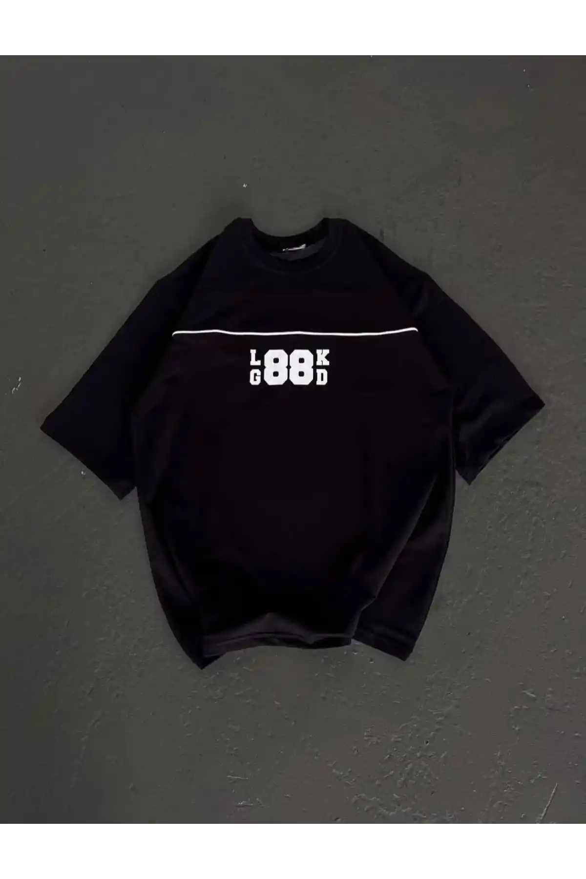 kadın  Bisiklet Yaka Baskılı Oversize T-Shirt - Siyah