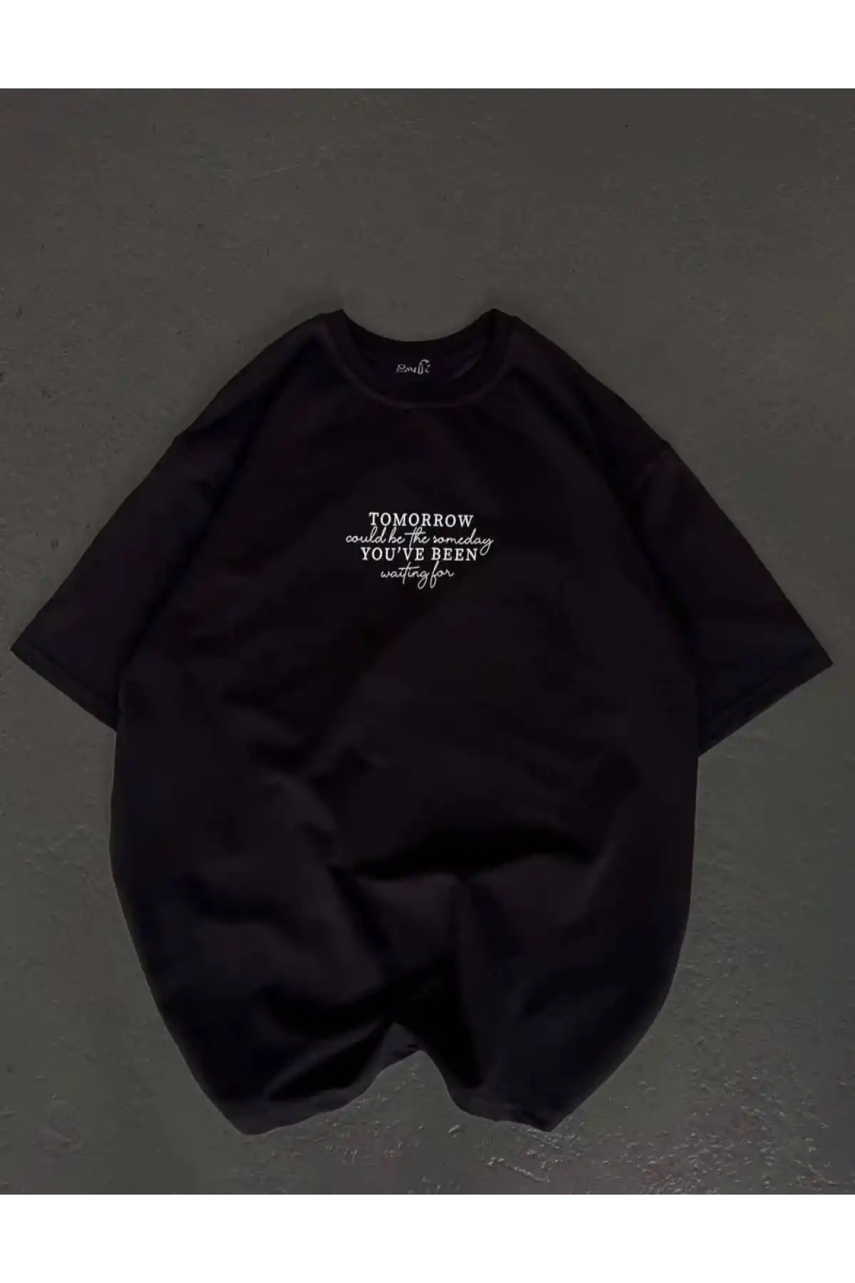 kadın Bisiklet Yaka Baskılı Oversize T-Shirt - Siyah