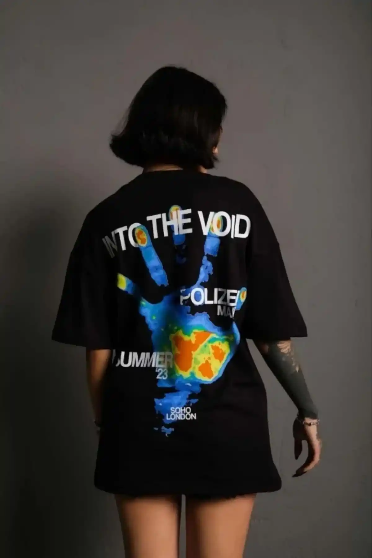 kadın Bisiklet Yaka Baskılı Oversize T-Shirt - Siyah